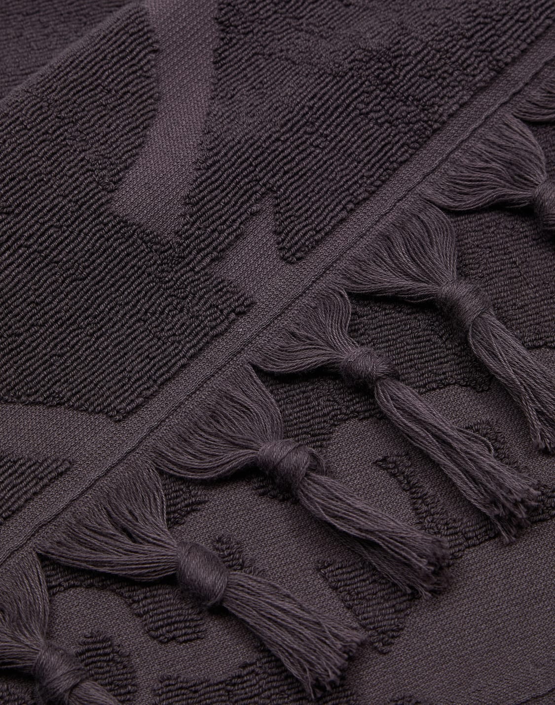 foliage-print-jacquard-beach-towel-brown--emporio-armani