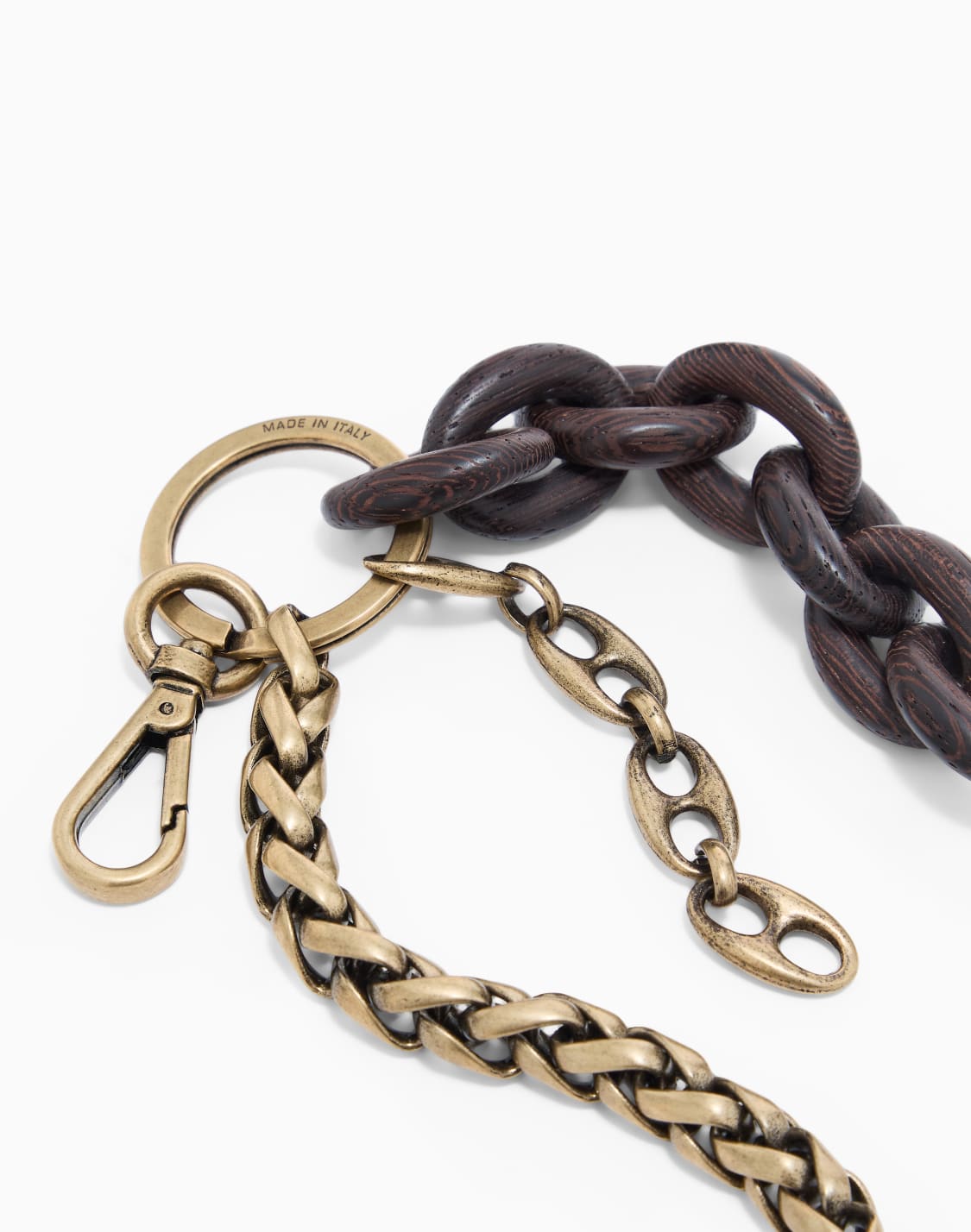 llaveros-dorado--giorgio-armani