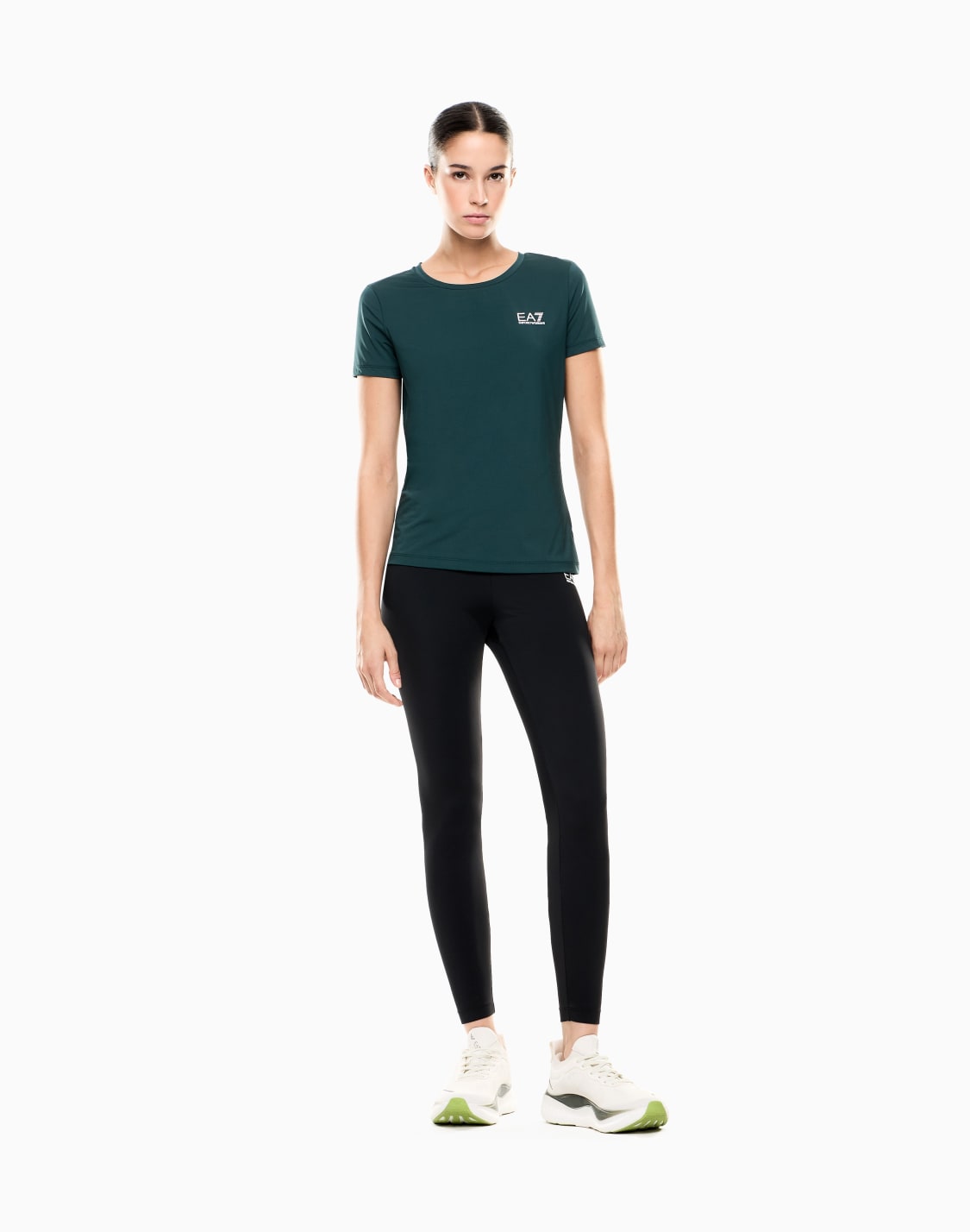 dynamic-athlete-t-shirt-in-vigor7-technical-fabric-green--ea7