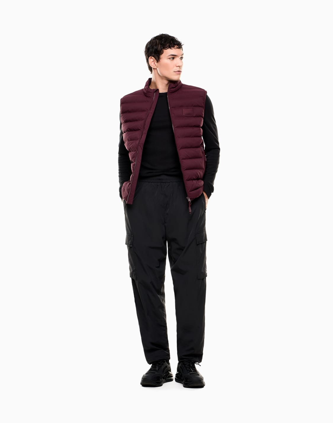 gilet-rembourr-en-tissu-technique-bordeaux--ea7