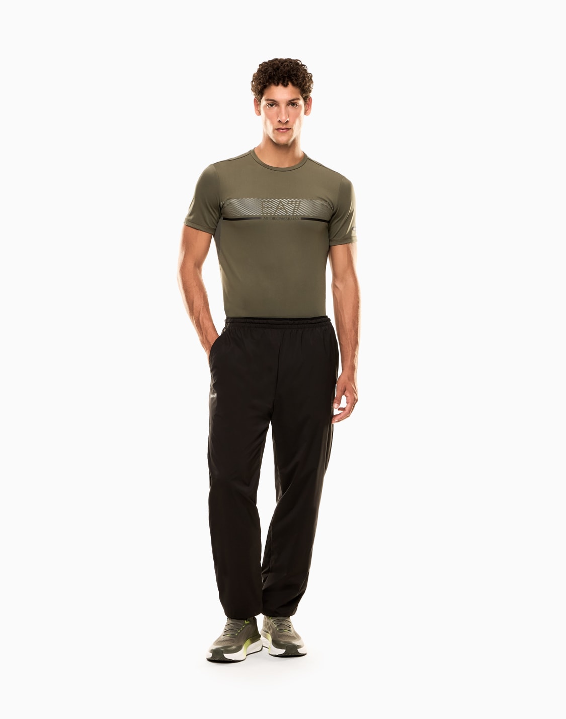 dynamic-athlete-crew-neck-t-shirt-in-vigor7-technical-fabric-green--ea7