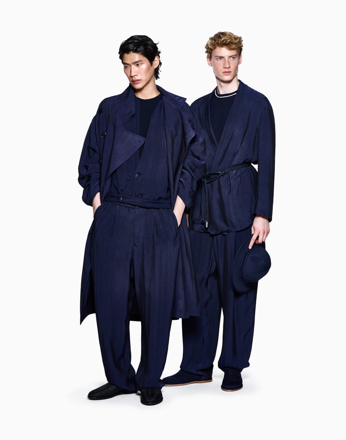 abito-in-viscosa-con-motivo-chevron-blu--giorgio-armani