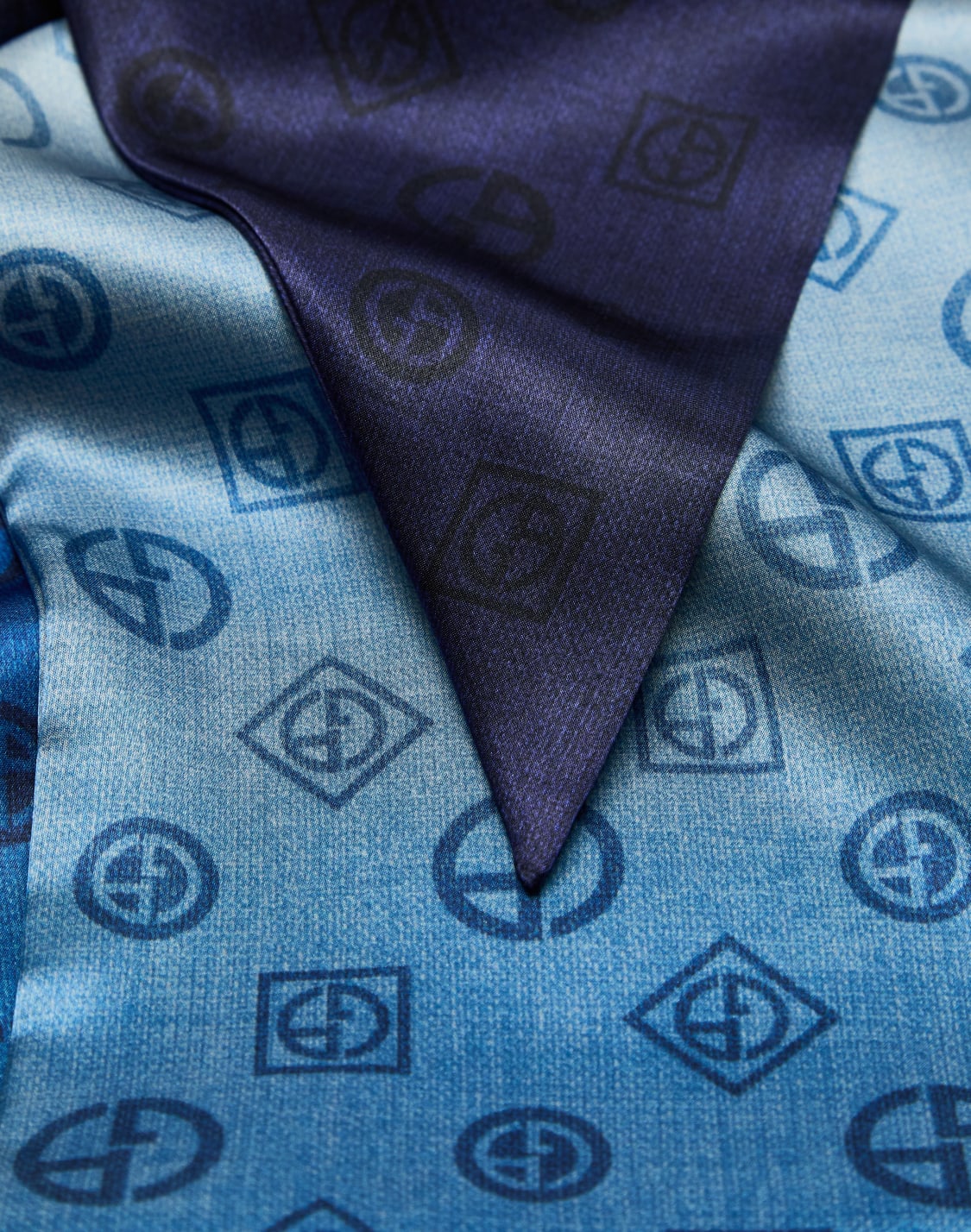 scarves-navy-blue--giorgio-armani