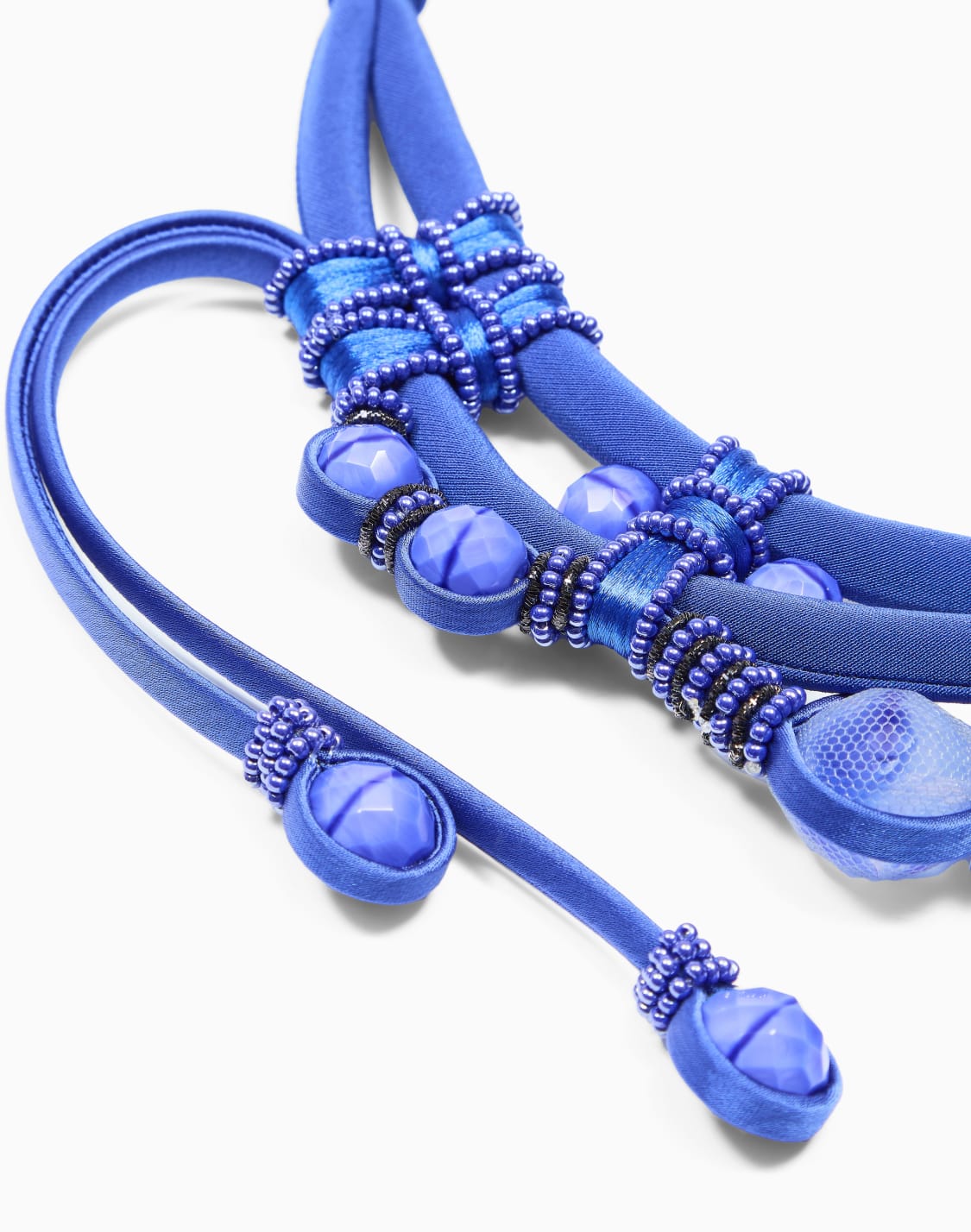 necklaces-purple--giorgio-armani