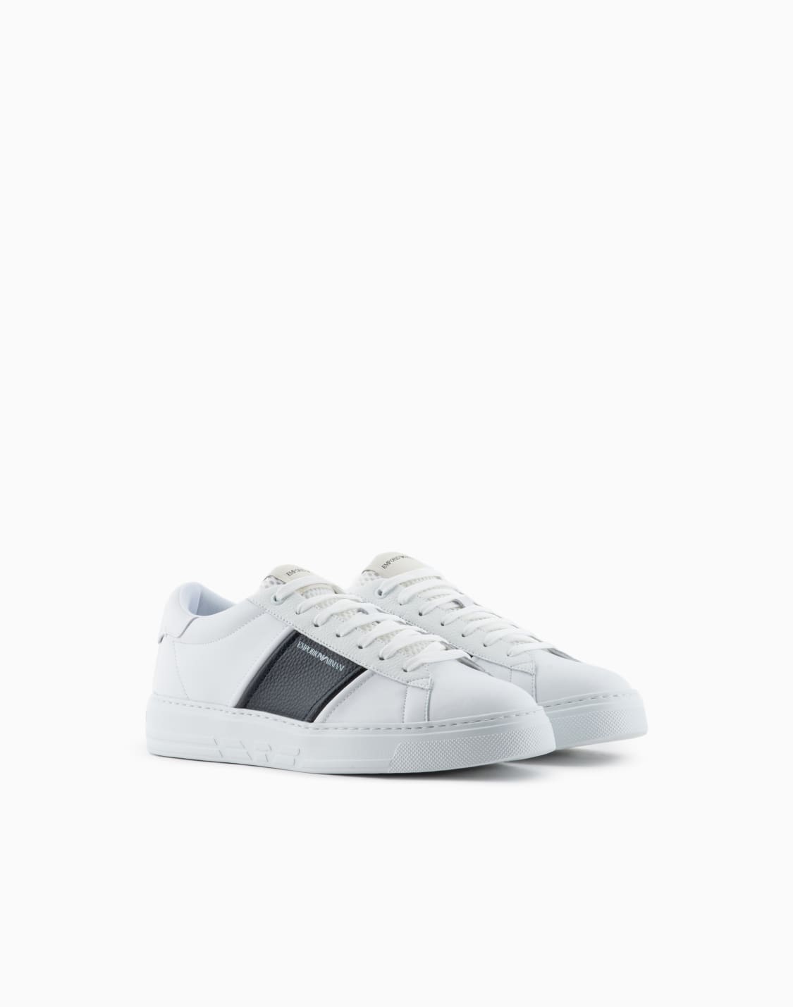 sneakers-en-cuir-avec-bande-contraste-bleu-marine--emporio-armani