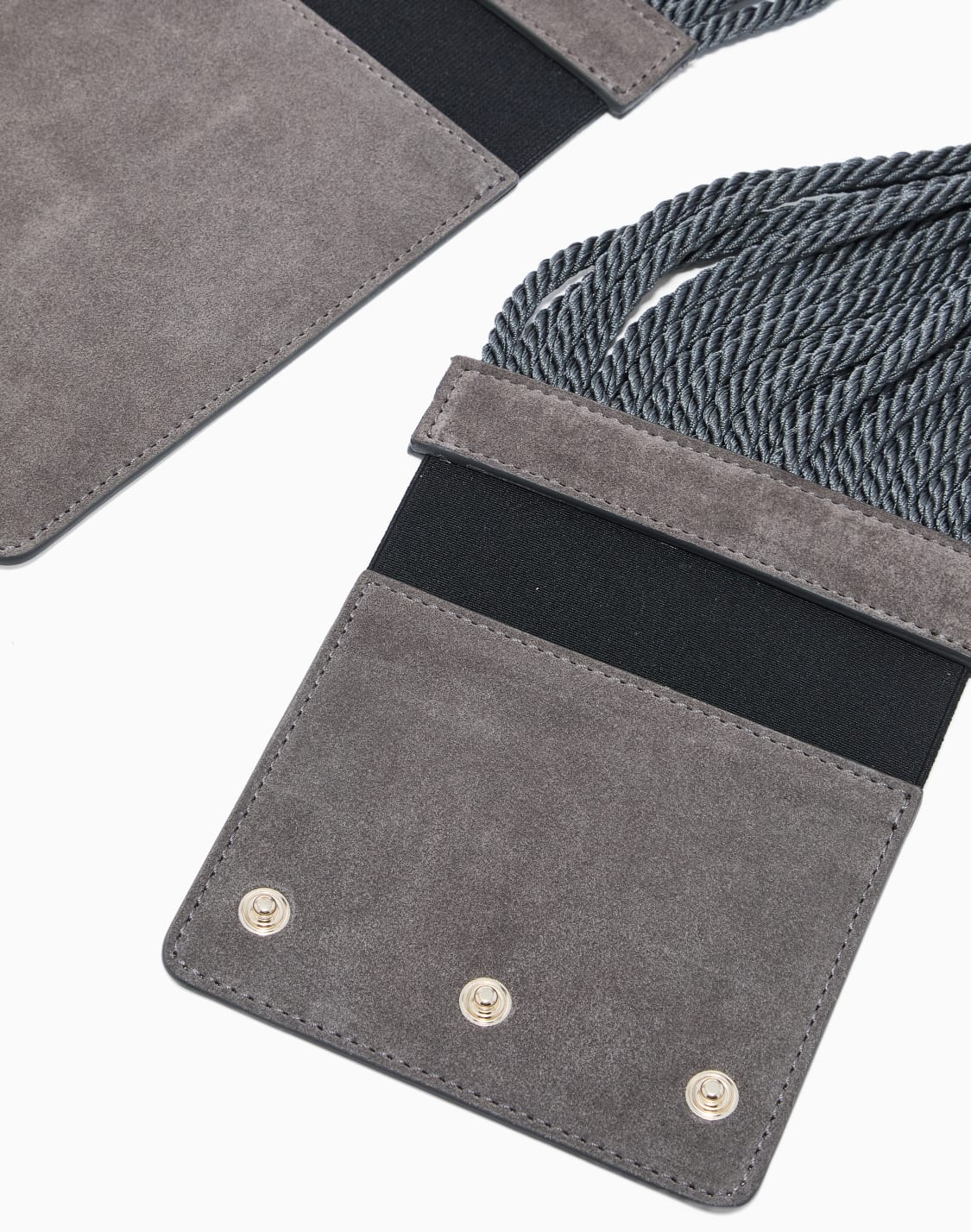 ceinture-orne-de-passementerie-et-de-cuir-sud-gris--giorgio-armani