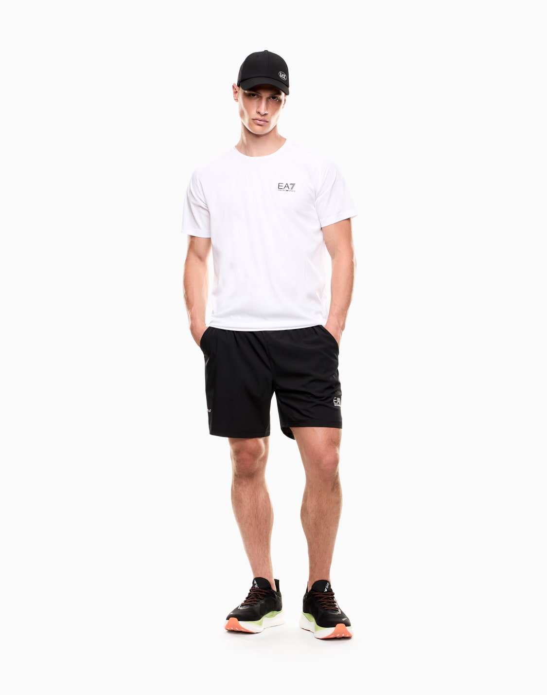 dynamic-athlete-t-shirt-and-shorts-set-in-ventus7-technical-fabric-two-tone--ea7