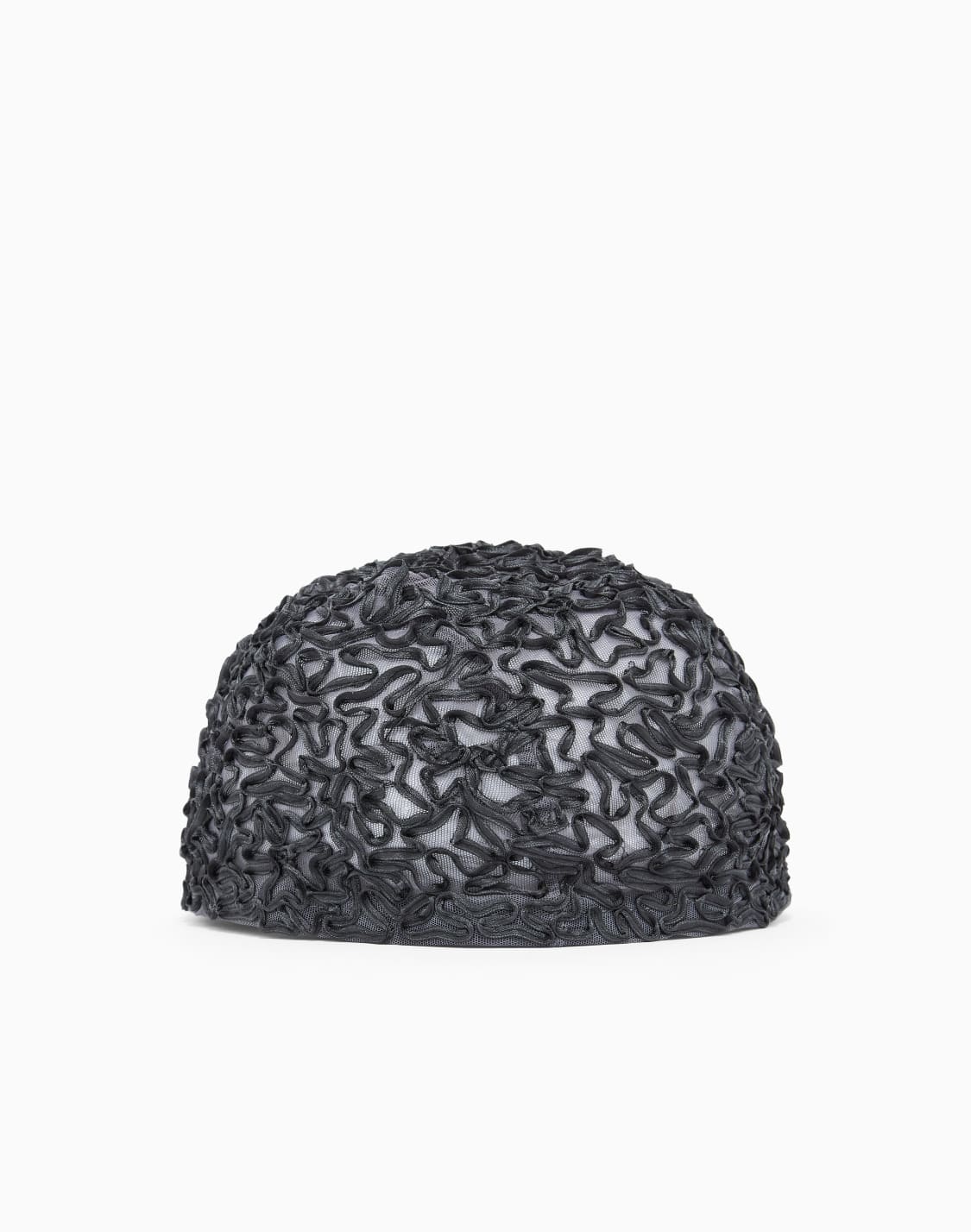 gorro-de-tul-con-cornely-gris--giorgio-armani