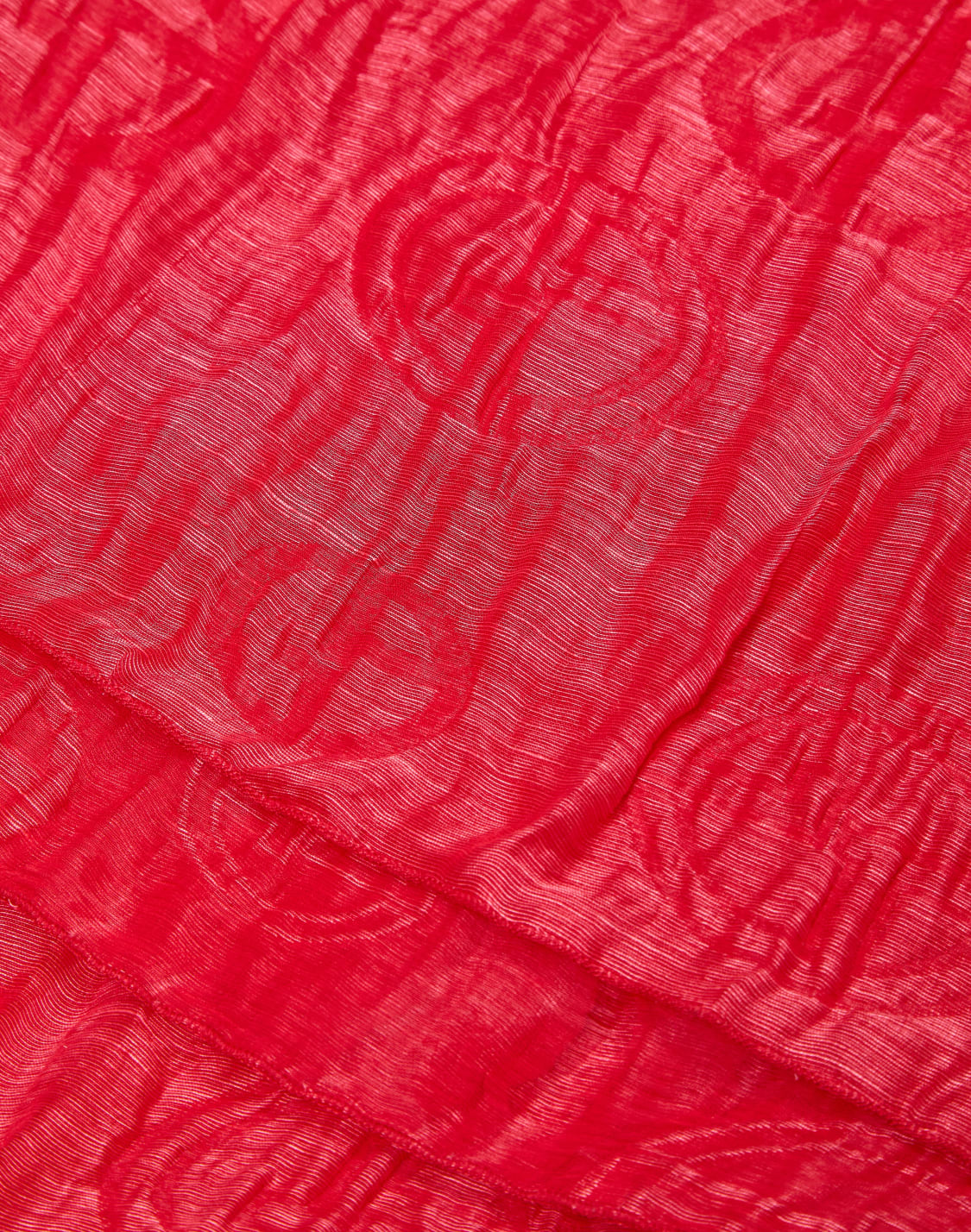 estola-en-tejido-jacquard-de-seda-con-motivo-fruncido-rojo--giorgio-armani