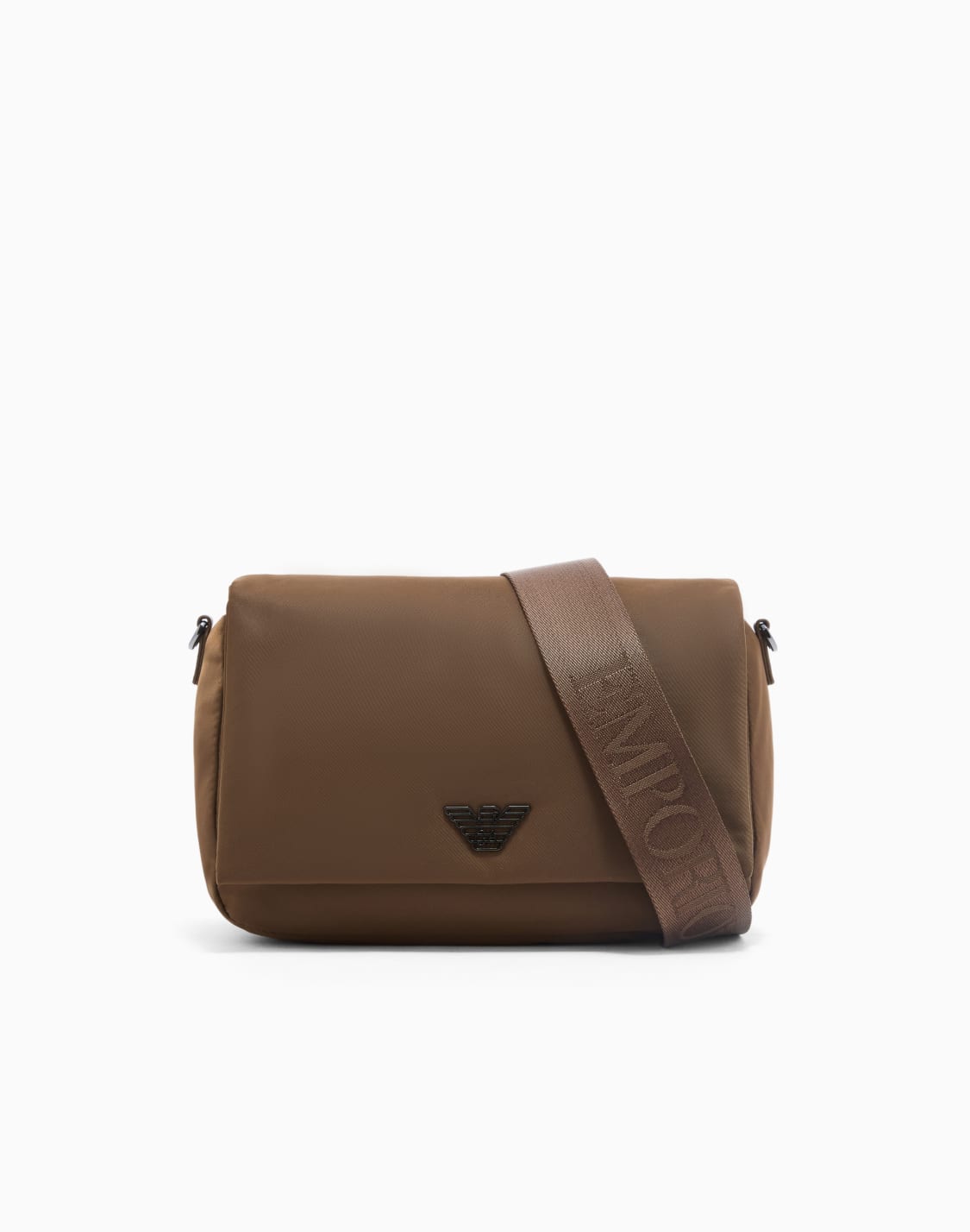 bolso-bandolera-con-solapa-de-nailon-reciclado-asv-beige--emporio-armani