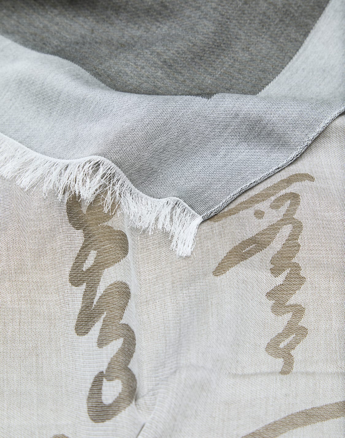 stole-with-jacquard-logo-lettering-green--emporio-armani