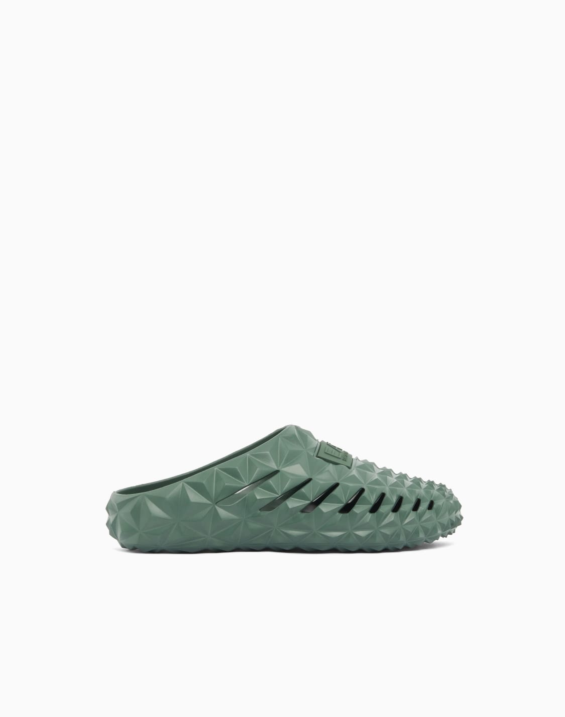 beachwear-slippers-in-ethyl-vinyl-acetate-green--ea7