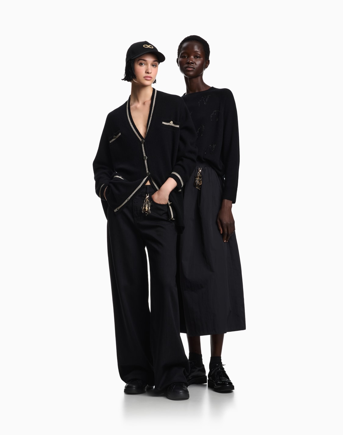 春節-リラックスフィットジンズ-j8b-リヨセル混紡デニム-ブラック--emporio-armani