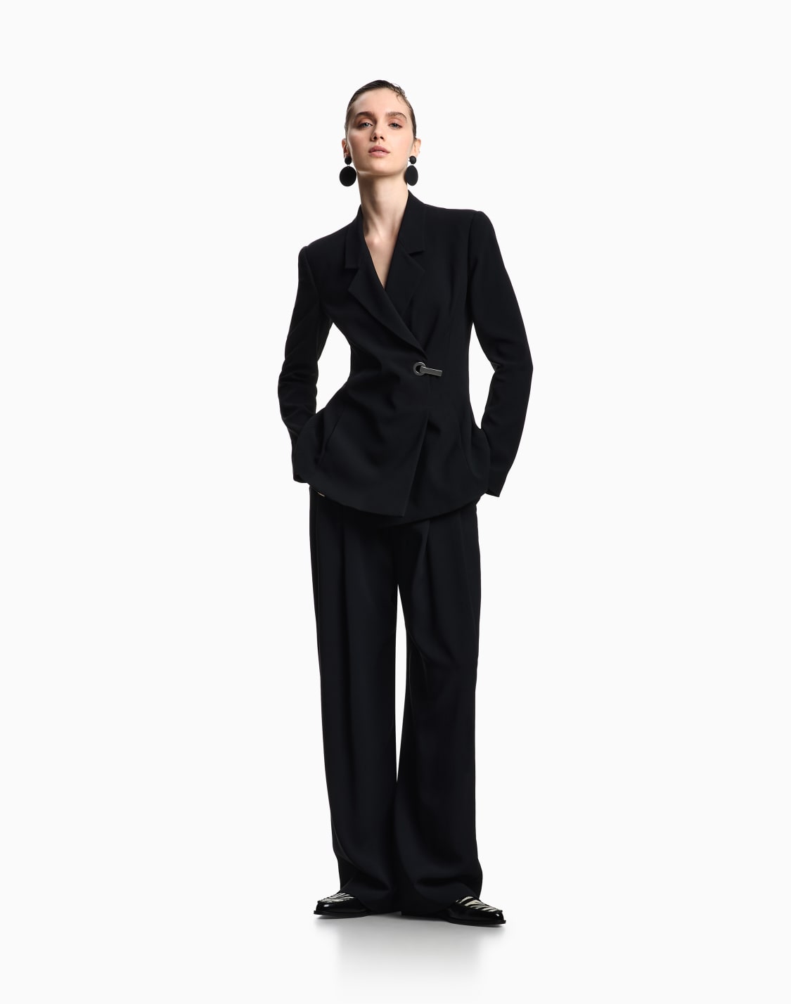 envers-satin-jacket-with-lapels-and-hook-black--emporio-armani