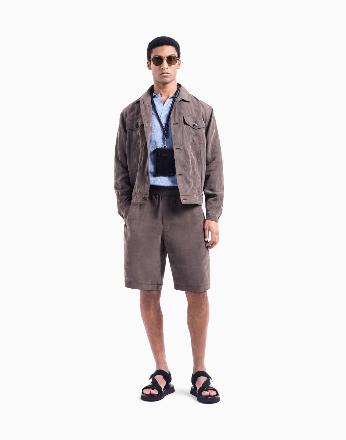 bermuda-in-tela-di-lyocell-dlav-asv-marrone--giorgio-armani
