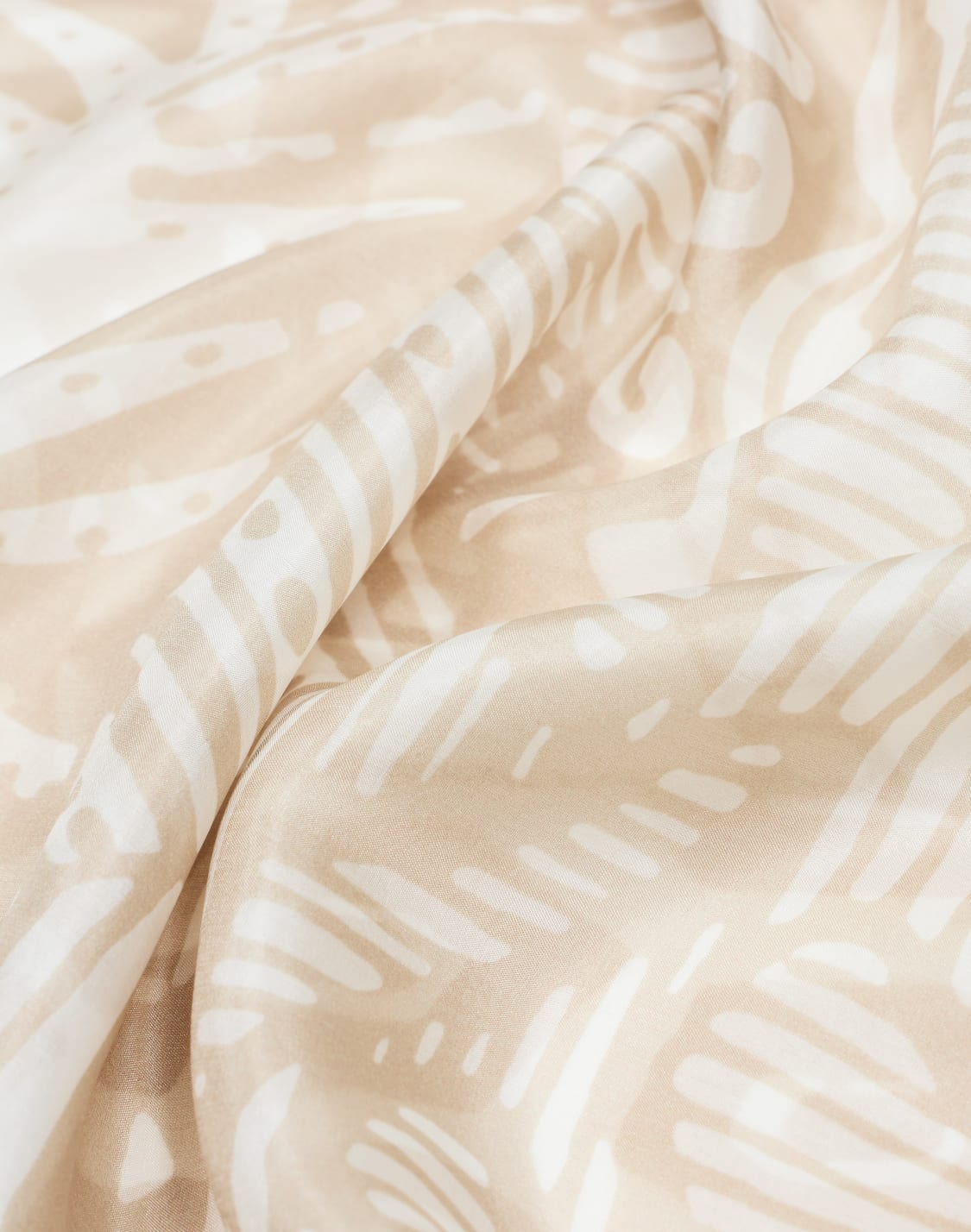 pure-silk-stole-with-a-tribal-print-beige--emporio-armani