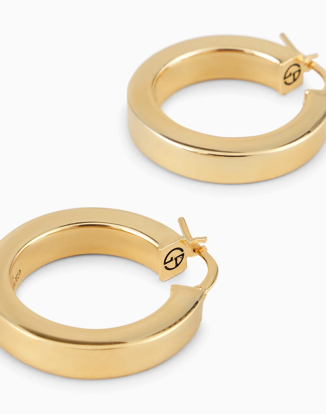 sterling-silver-earrings-gold--giorgio-armani