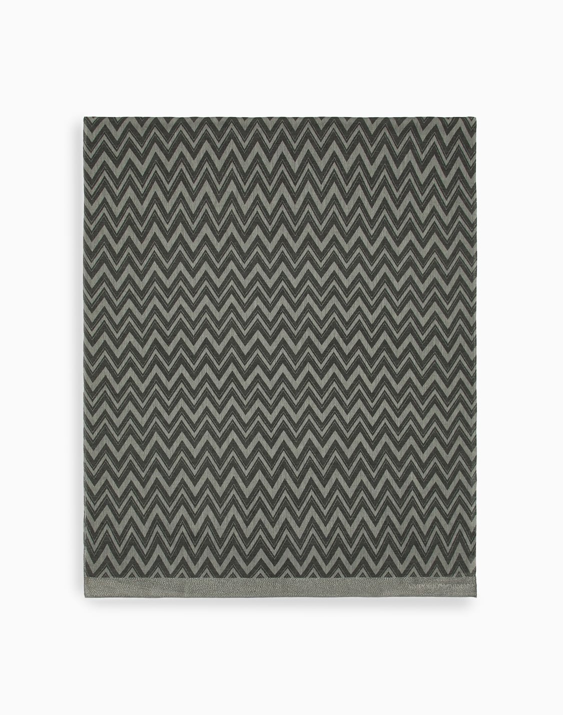 charpe-en-tissu-jacquard-chevron-noir--emporio-armani