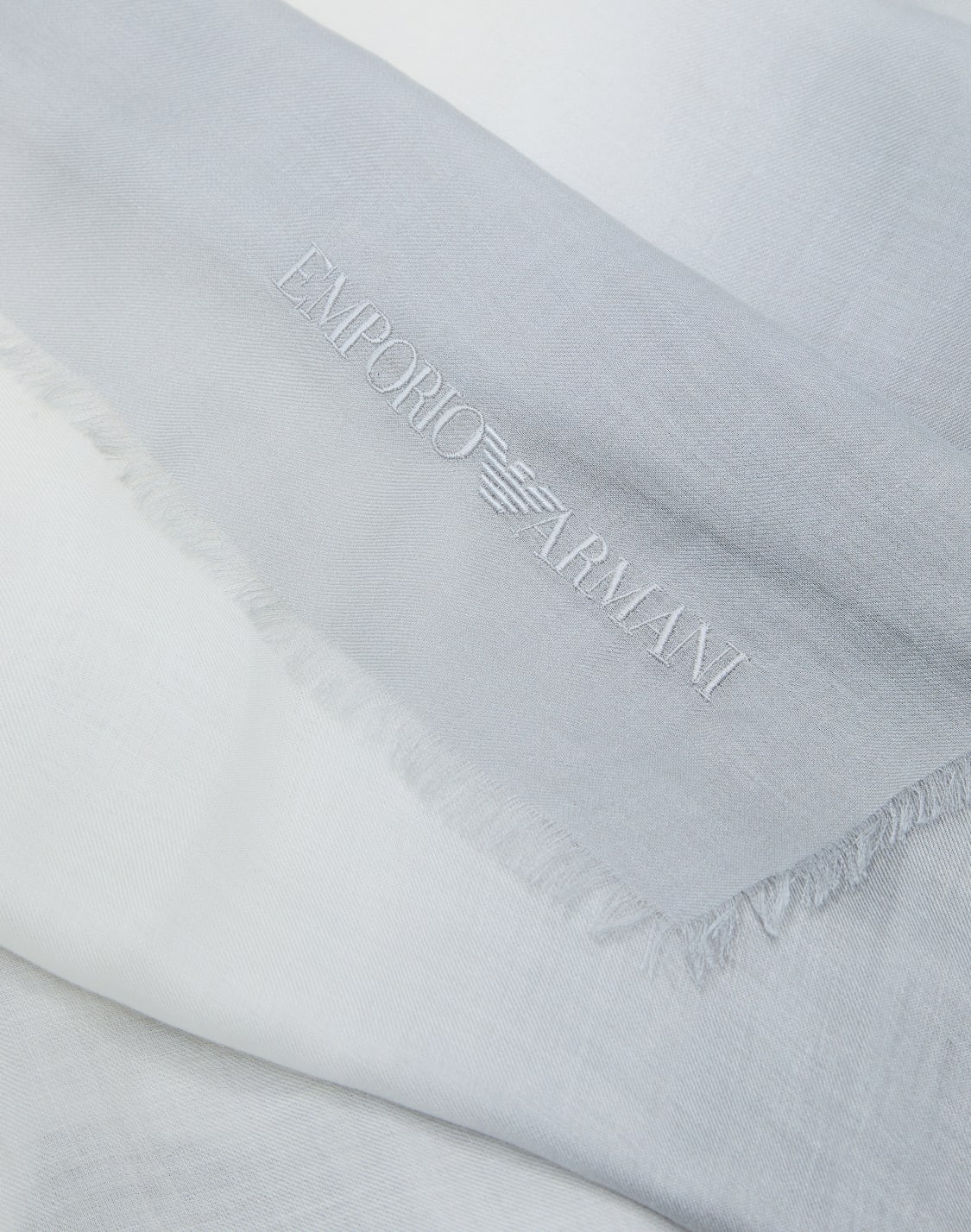 scarves-grey--emporio-armani