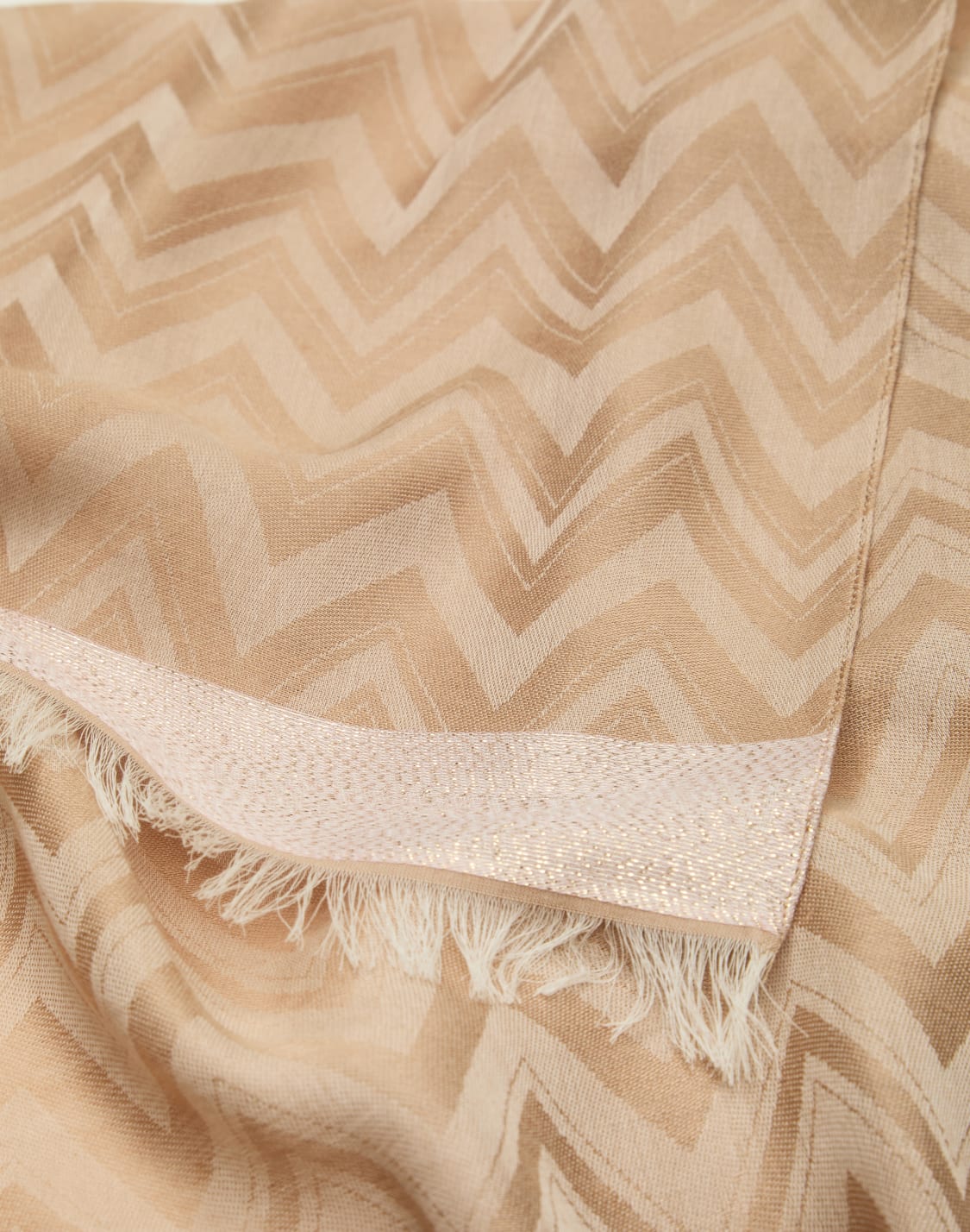 chevron-jacquard-scarf-beige--emporio-armani