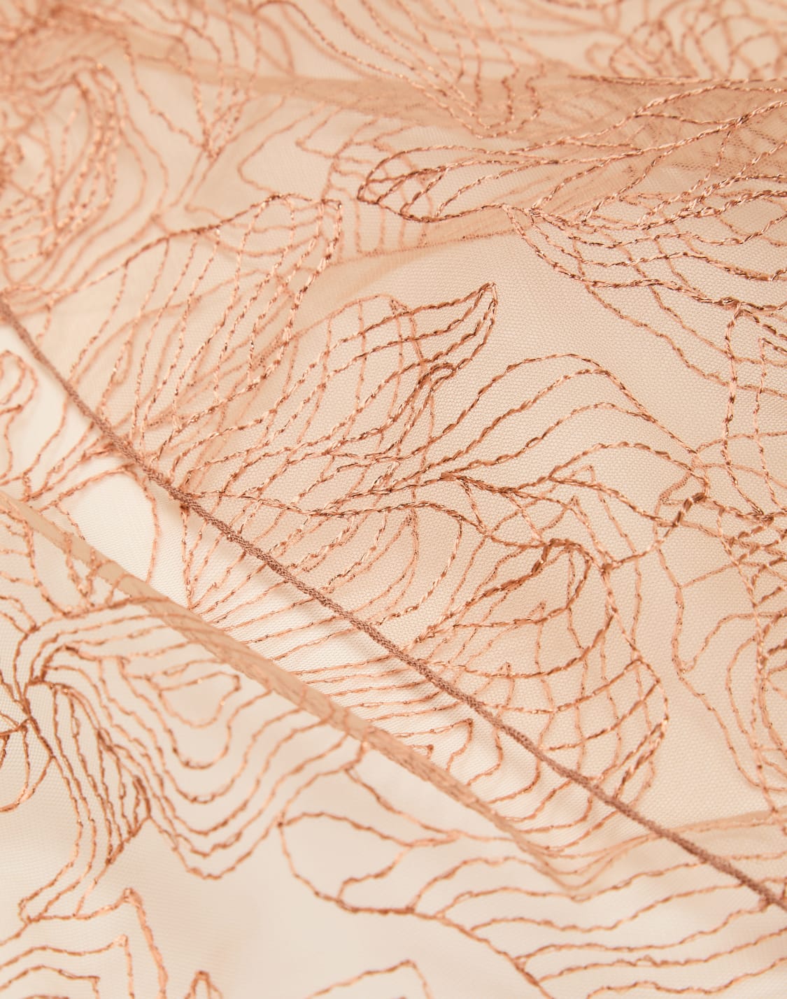 embroidered-tulle-cape-patterned--emporio-armani