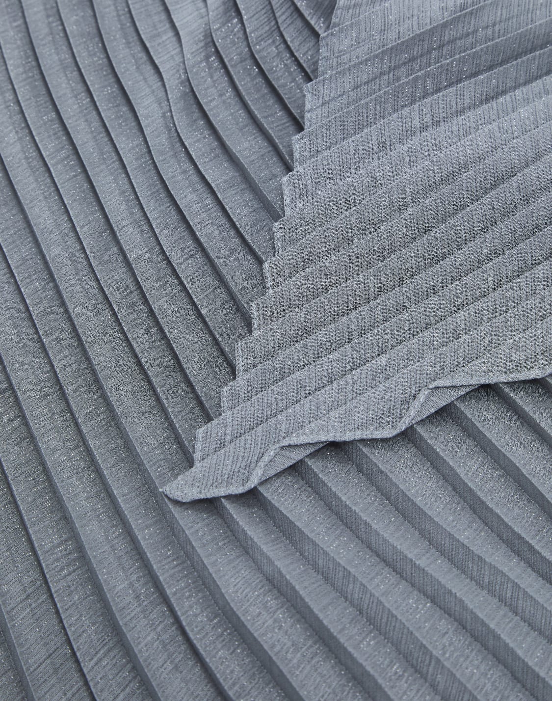 stoles-grey--emporio-armani