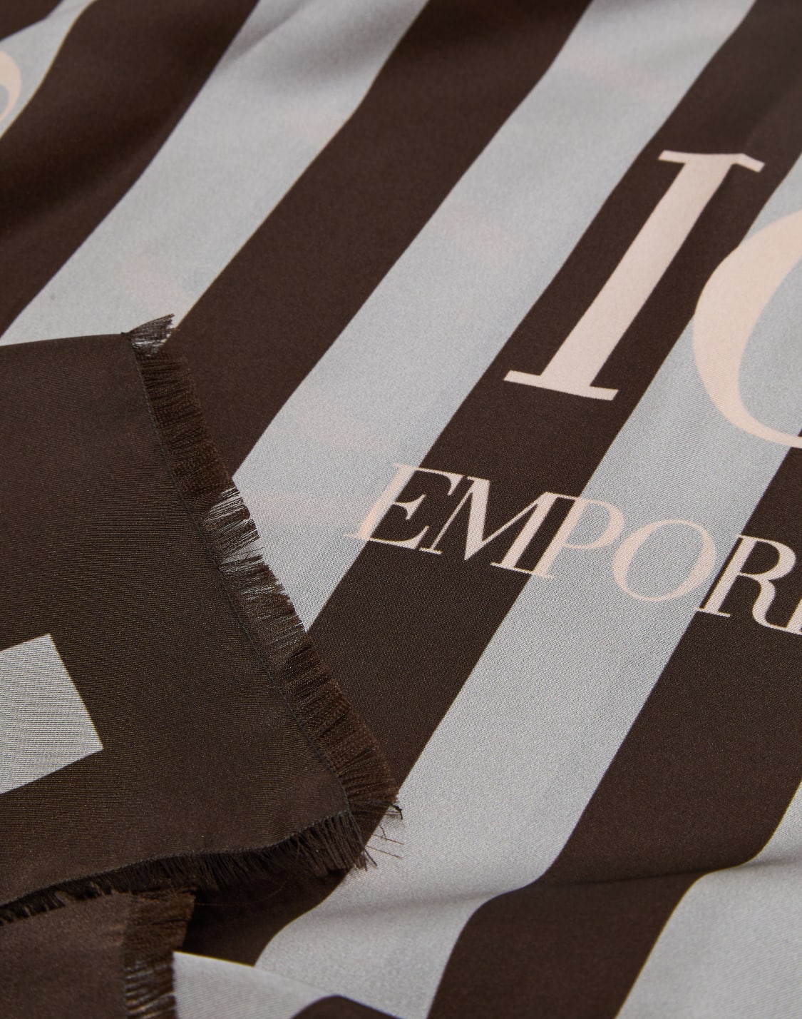 foulards-grey--emporio-armani