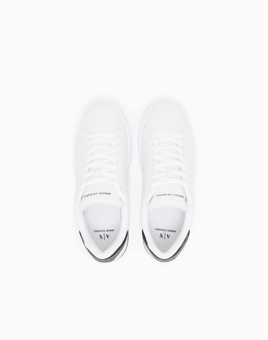 zapatillas-con-cordones-y-logo-en-relieve-por-toda-la-prenda-blanco--armani-exchange