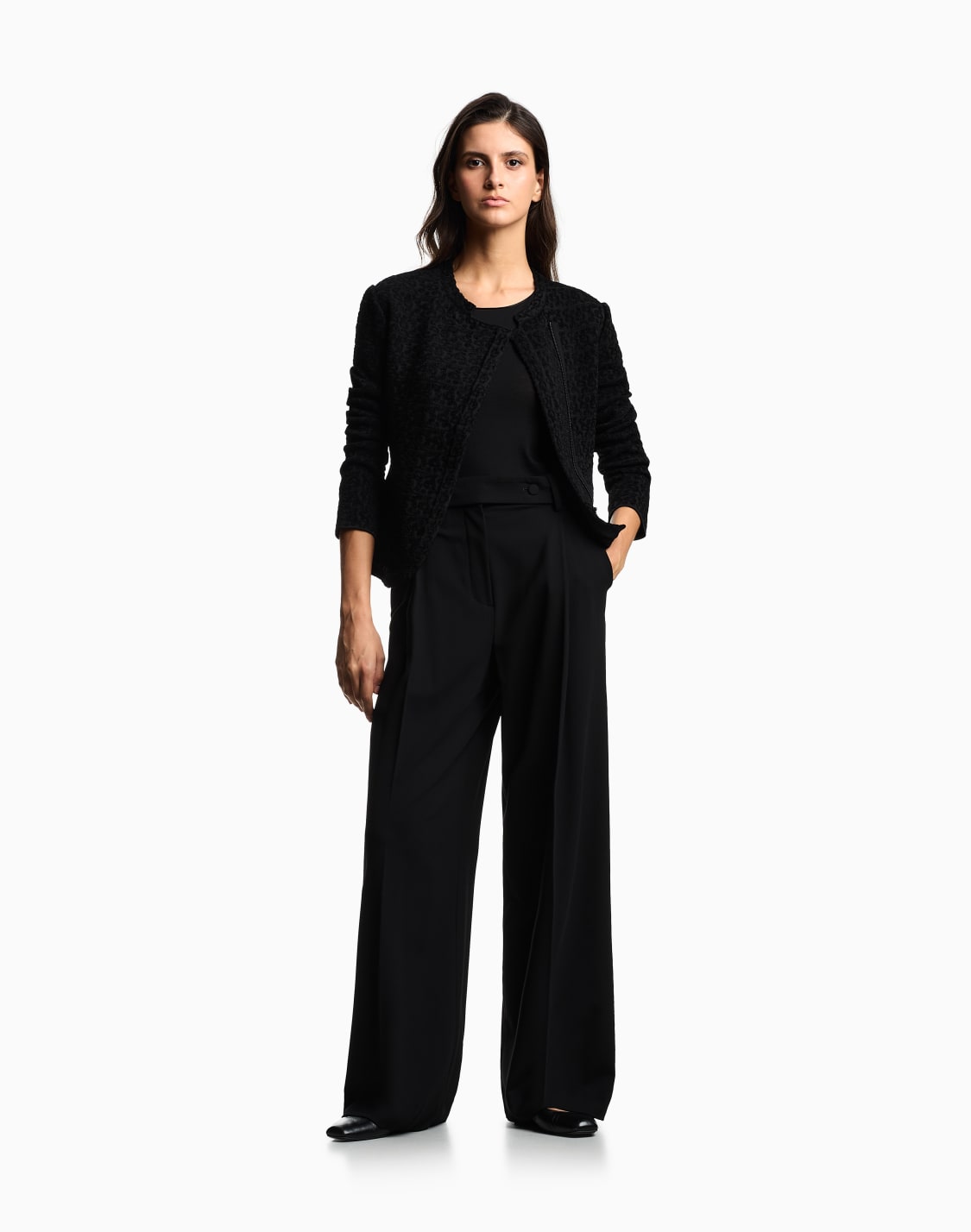round-neck-jumper-made-of-lightweight-jersey-in-a-wool-and-silk-blend-black--emporio-armani