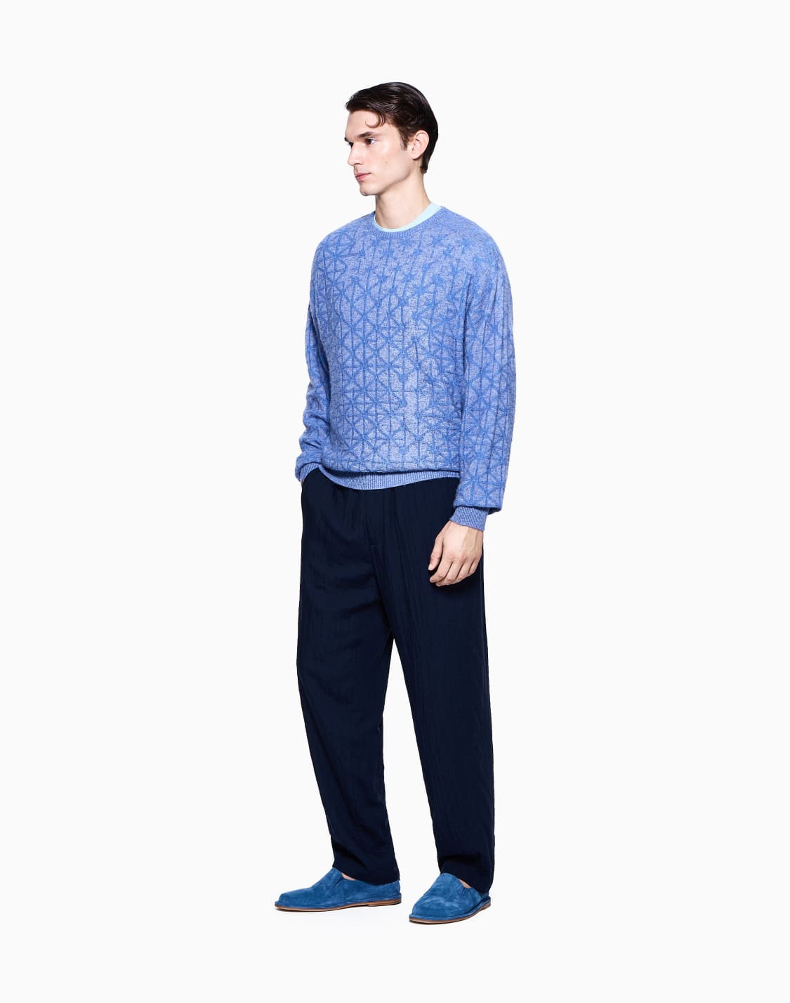 crew-neck-jumper-in-jacquard-virgin-wool-and-cashmere-light-blue--giorgio-armani