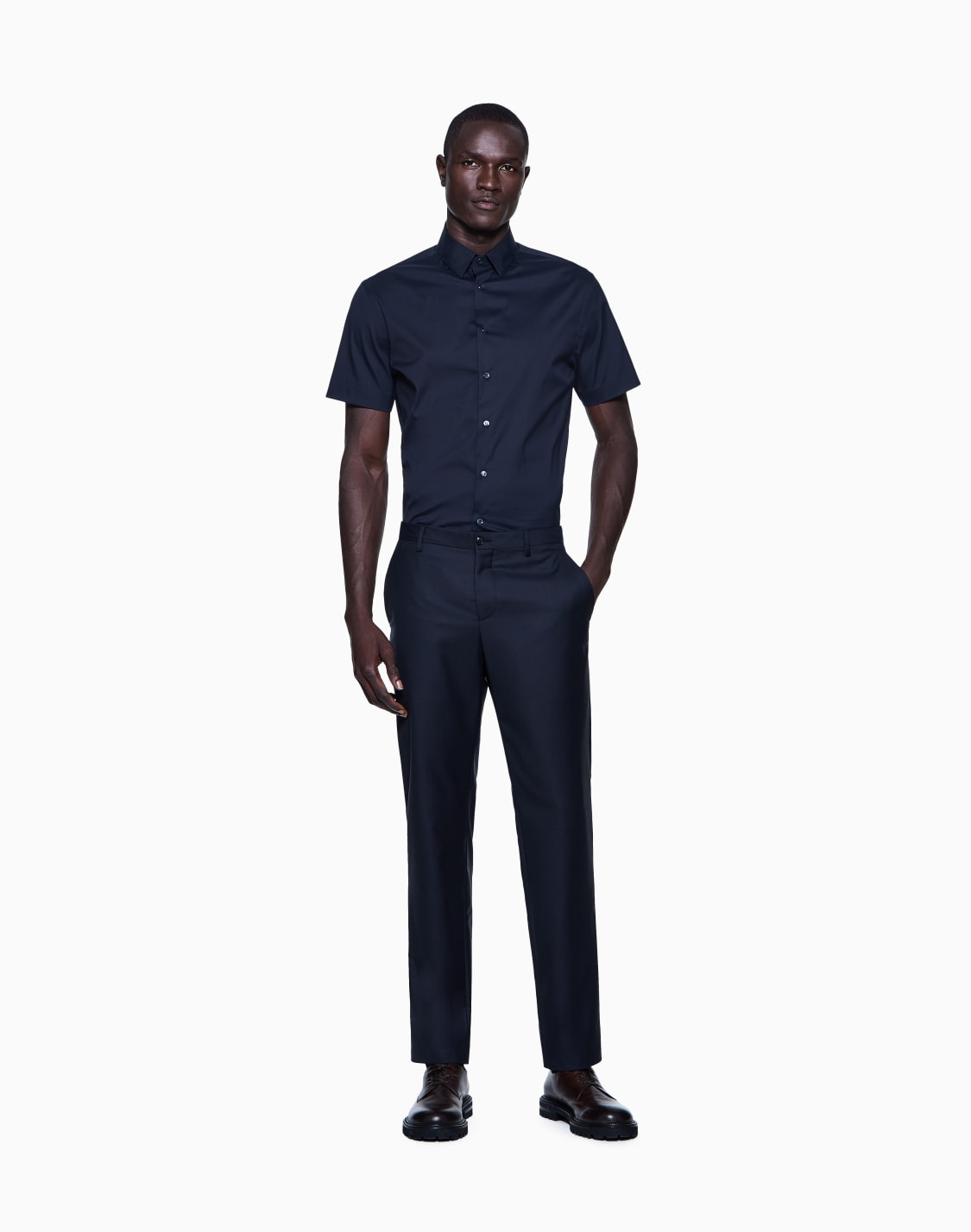 kurzrmlige-bluse-aus-stckgefrbtem-stretch-gewebe-marineblau--giorgio-armani