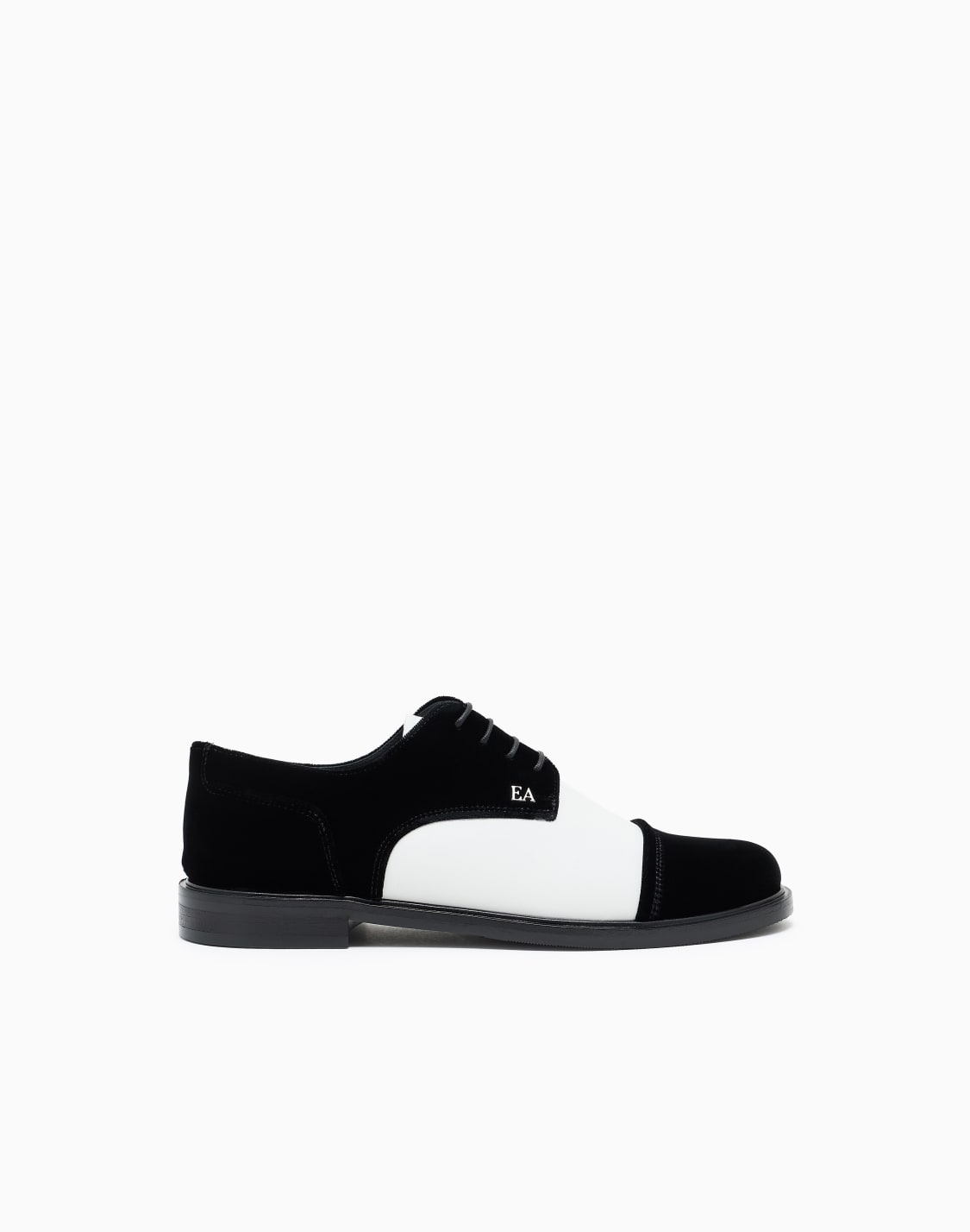 brogues-aus-samt-mit-nappa-details-schwarz--emporio-armani