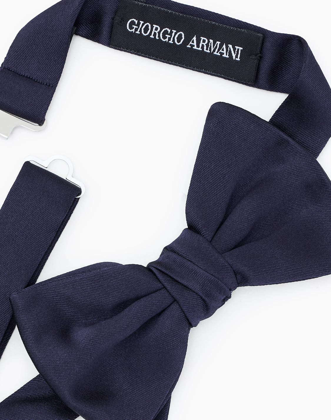 pajarita-anudada-de-seda-pura-azul--giorgio-armani