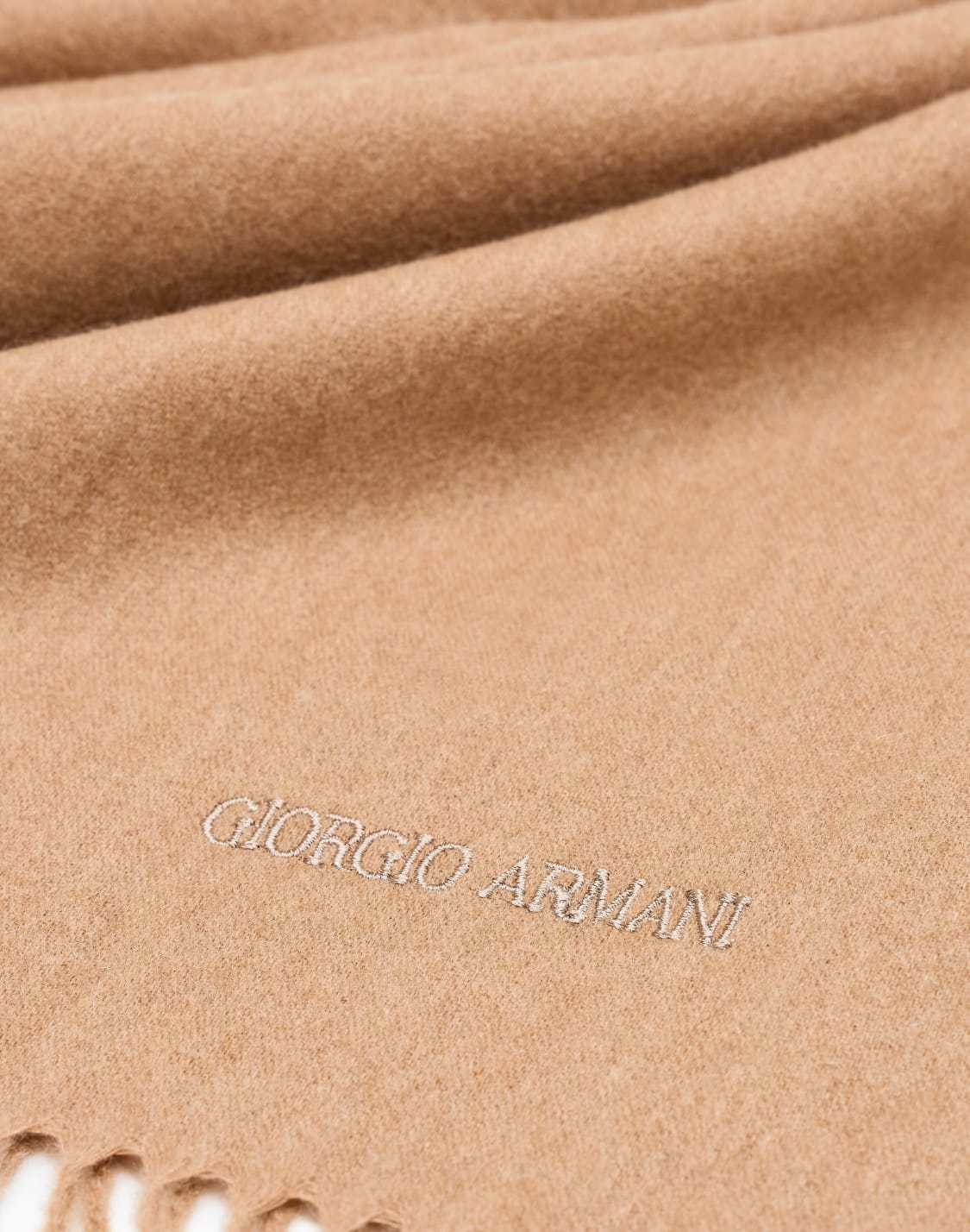cashmere-scarf-with-embroidered-logo-camel--giorgio-armani