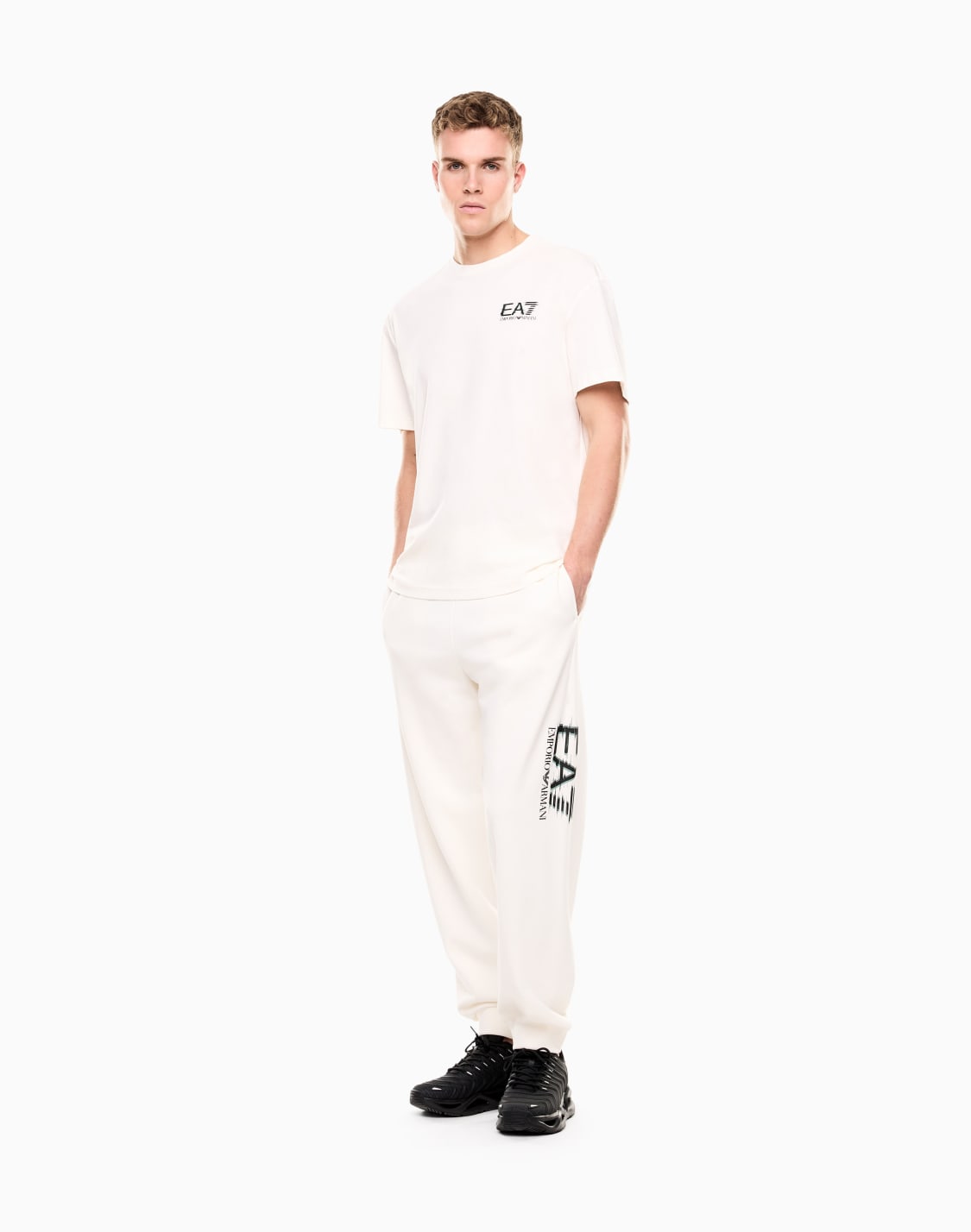 pantalones-de-chndal-blanco--ea7