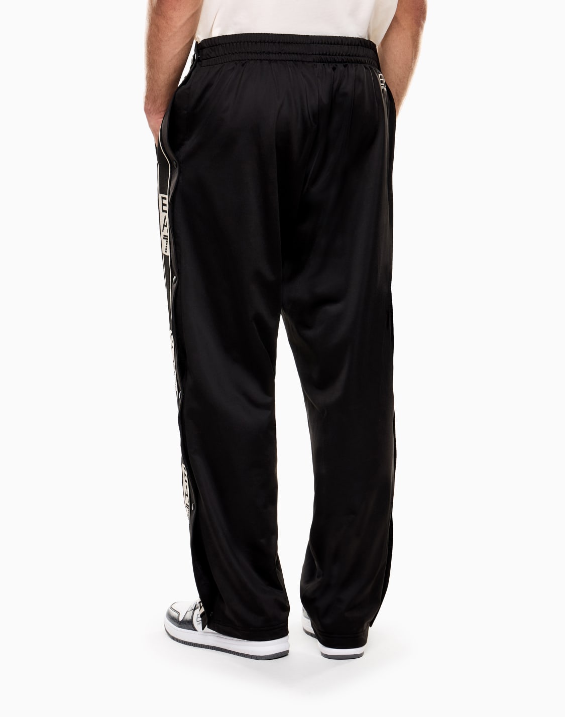 sweatpants-black--ea7