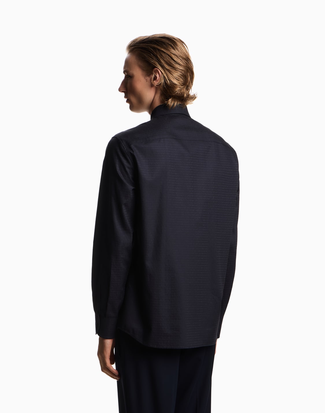 camicia-in-tessuto-jacquard-lettering-all-over-blu--emporio-armani