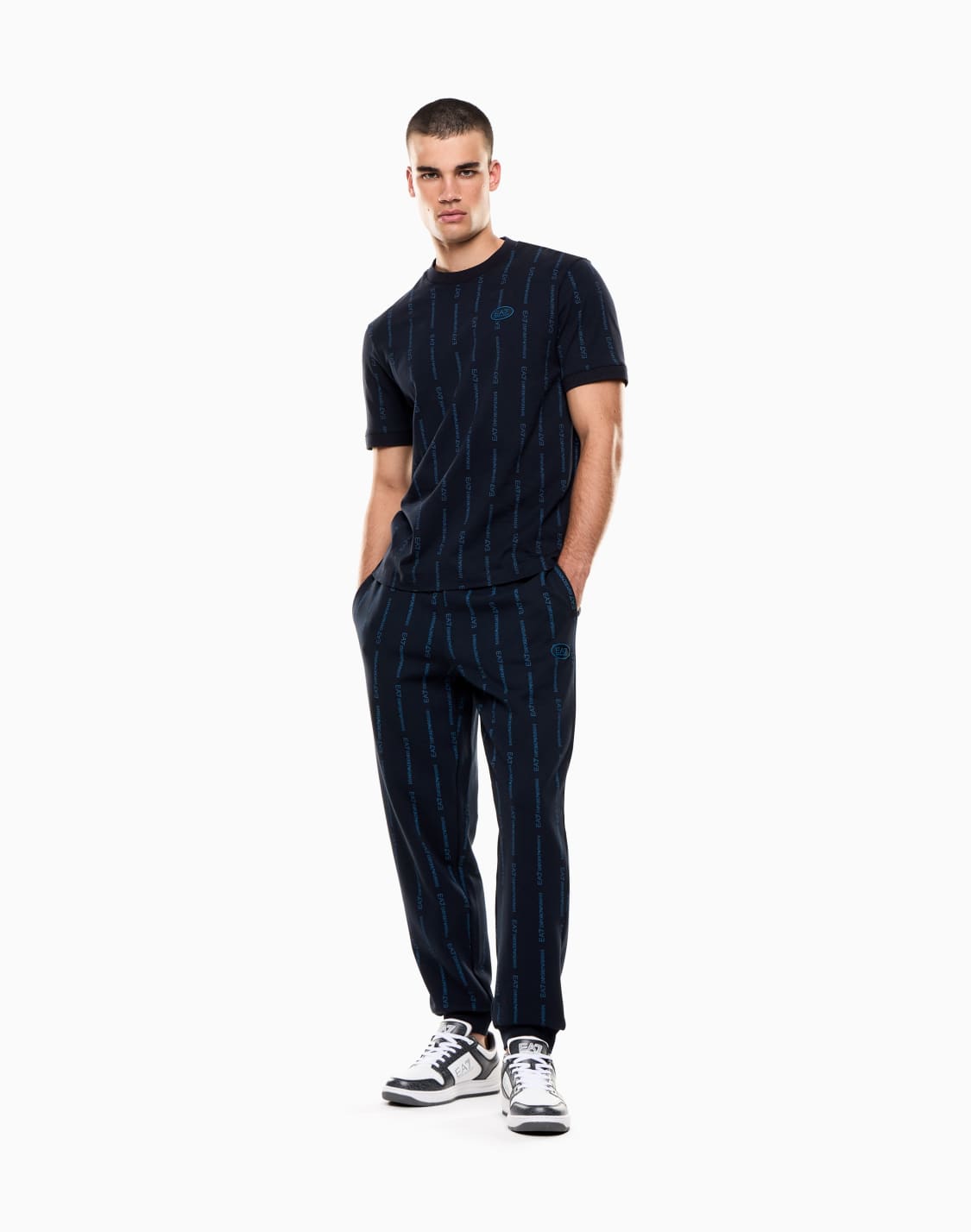 レギュラフィットtシャツ-ブル--ea7