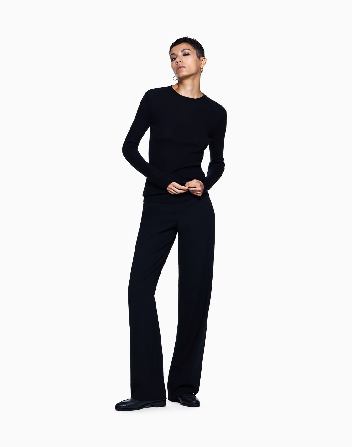pull-ras-du-cou-en-pur-cachemire-noir--giorgio-armani