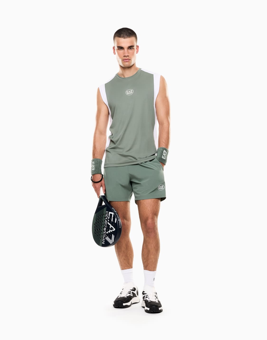 tops-sin-mangas-verde--ea7