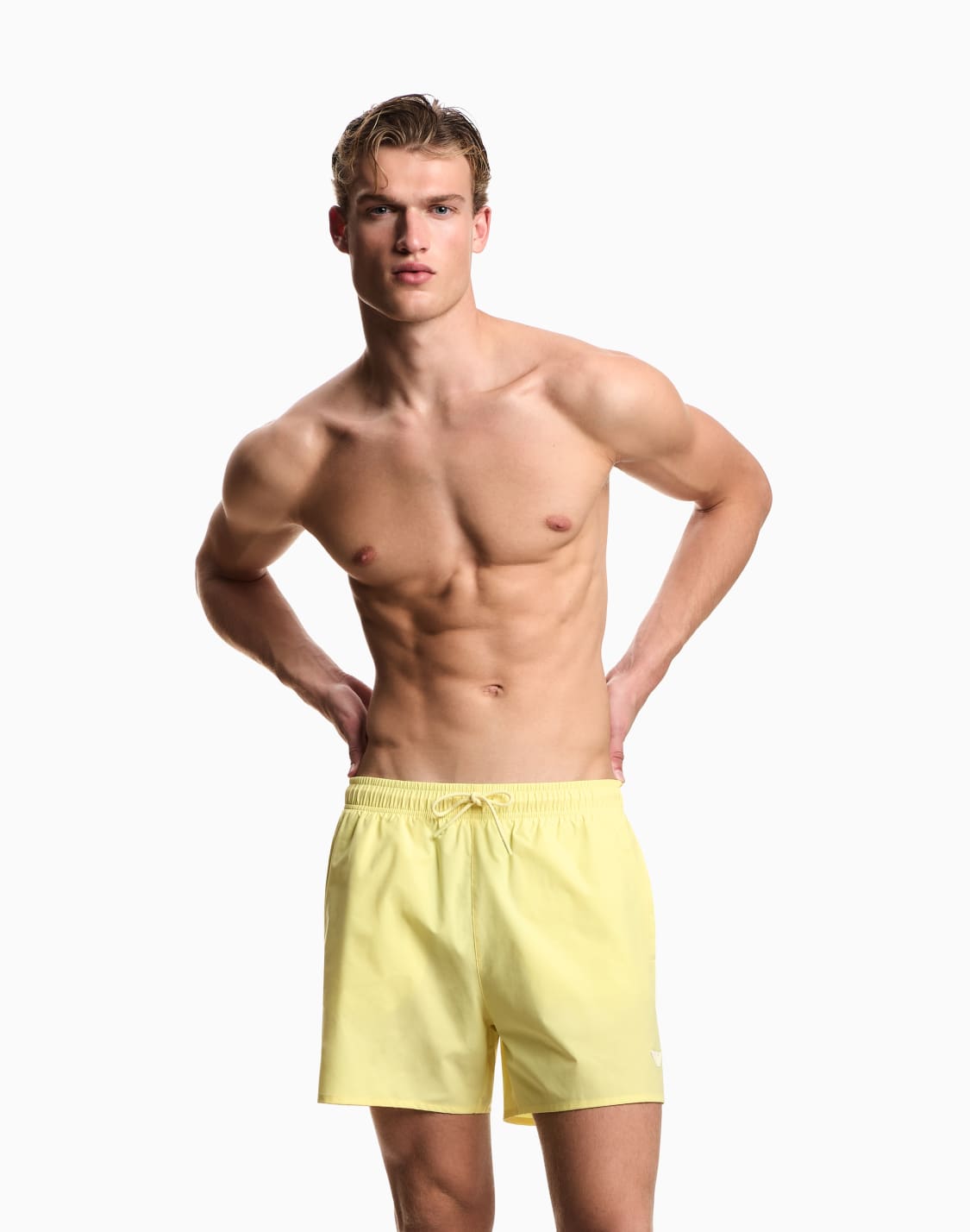 costume-shorts-essential-giallo--emporio-armani