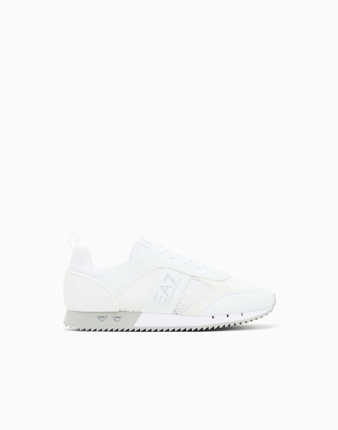 black-and-white-laces-sneakers-white--ea7