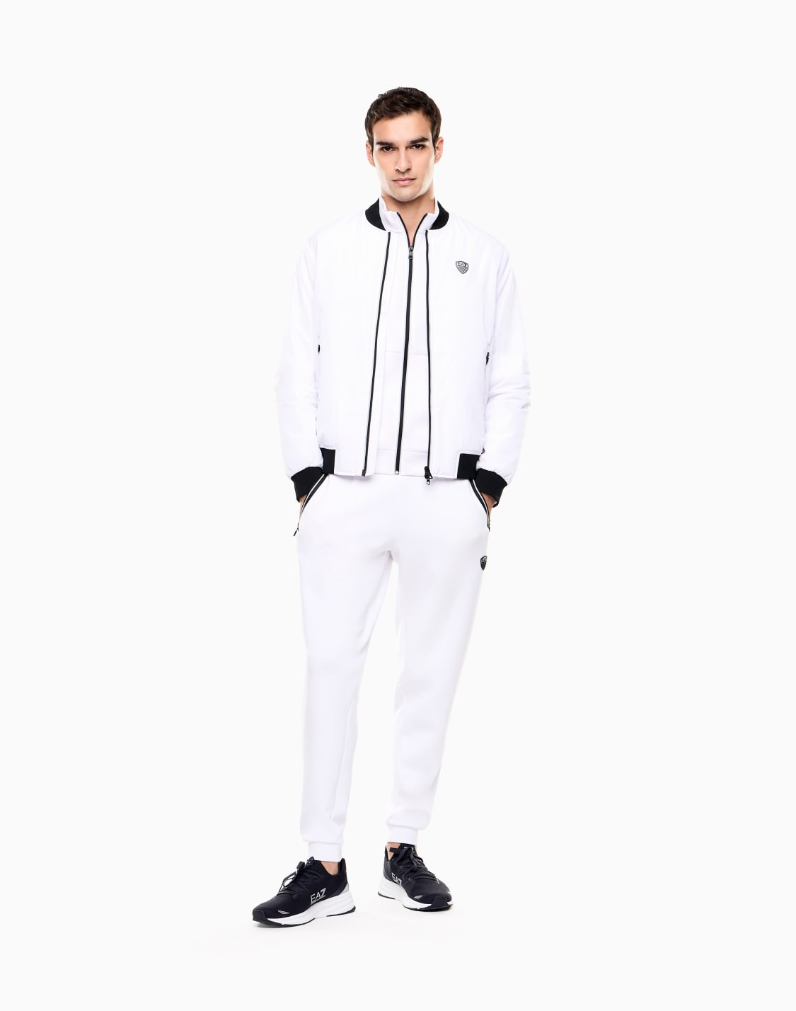 bomber-de-nailon-premium-shield-blanco--ea7