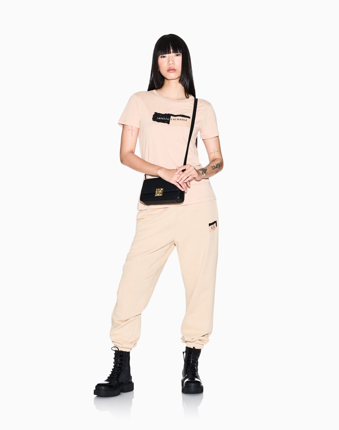 デザインロゴ-半袖クルネックtシャツ-ベジュ--armani-exchange