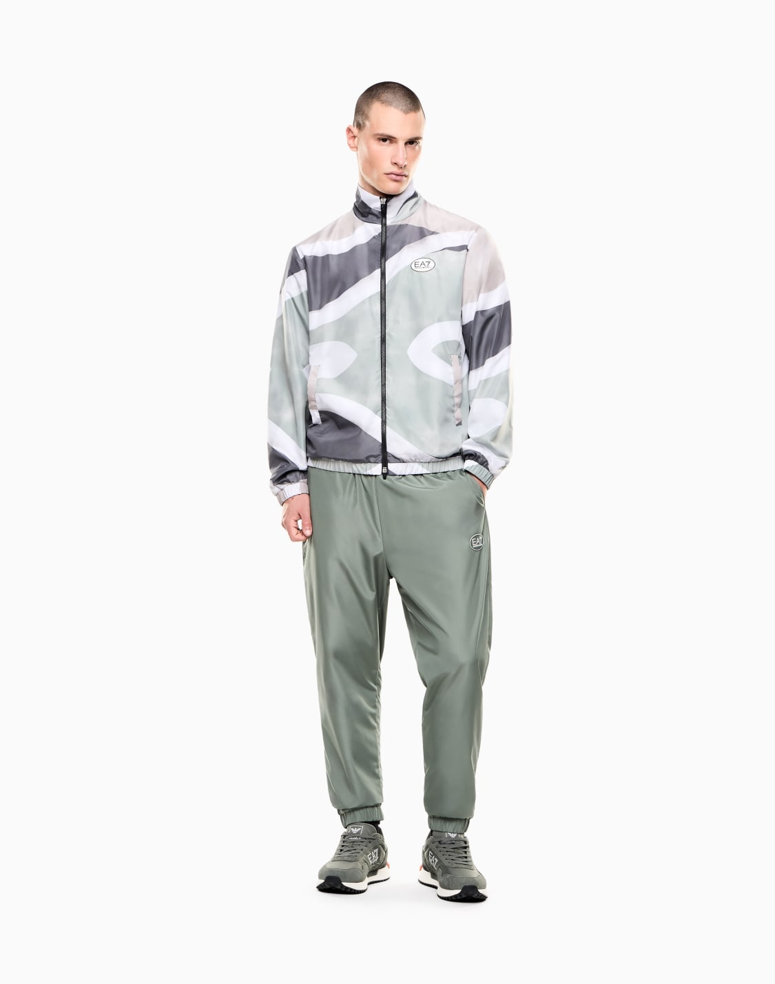 tracksuits-green--ea7