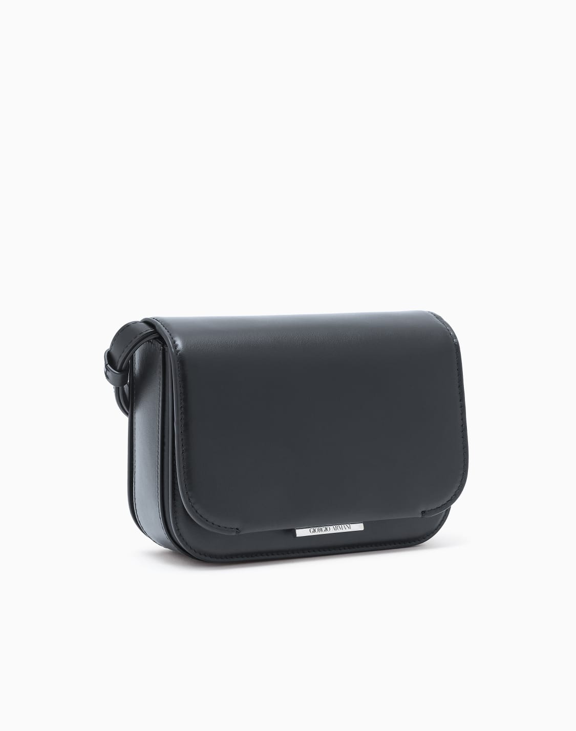 medium-leather-shoulder-bag-black--giorgio-armani