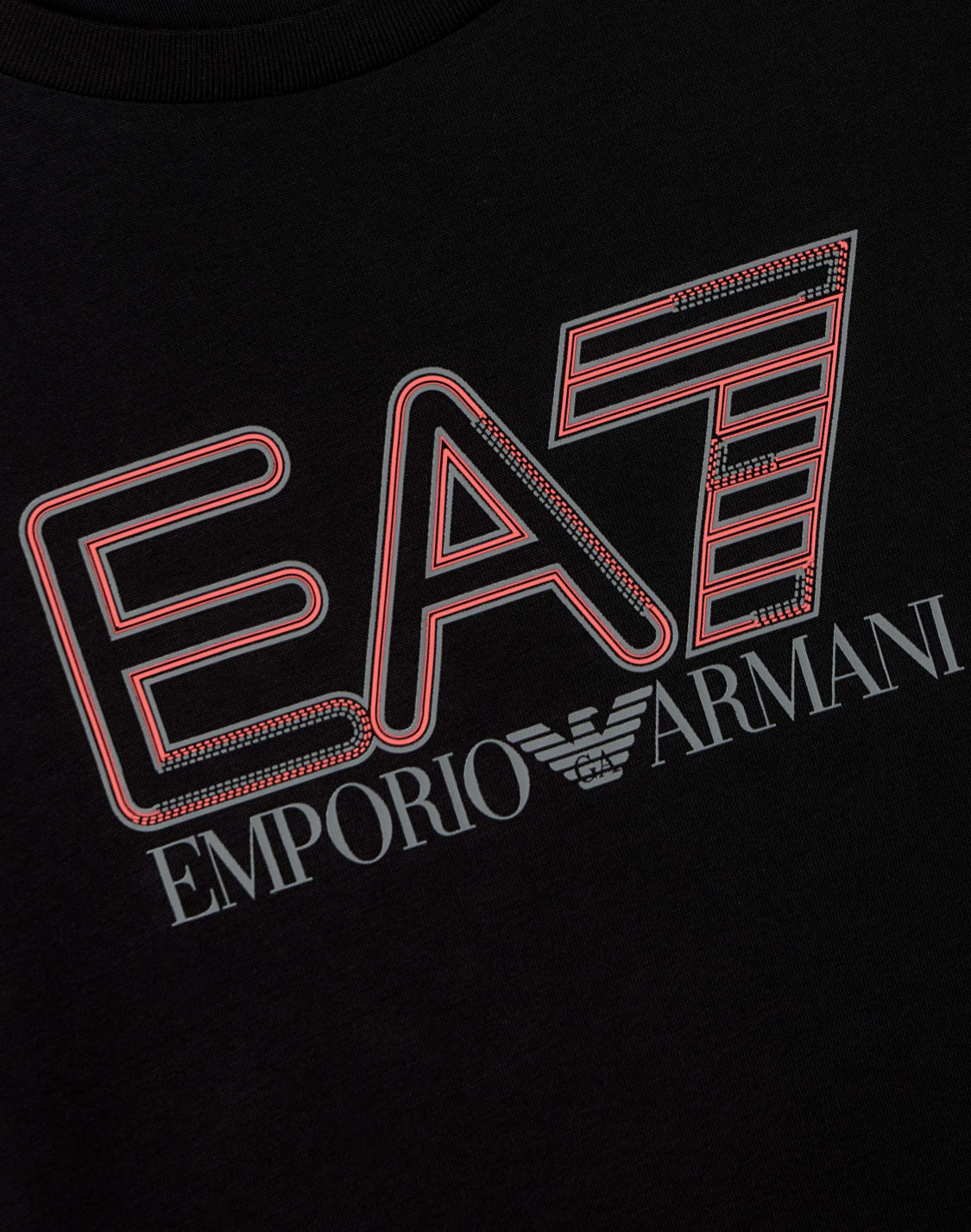 t-shirts-schwarz--ea7