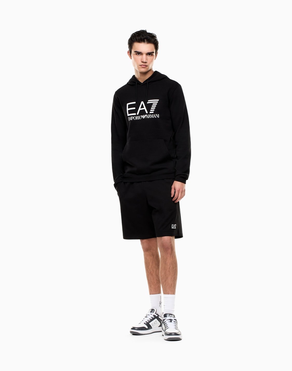 hoodies-black--ea7