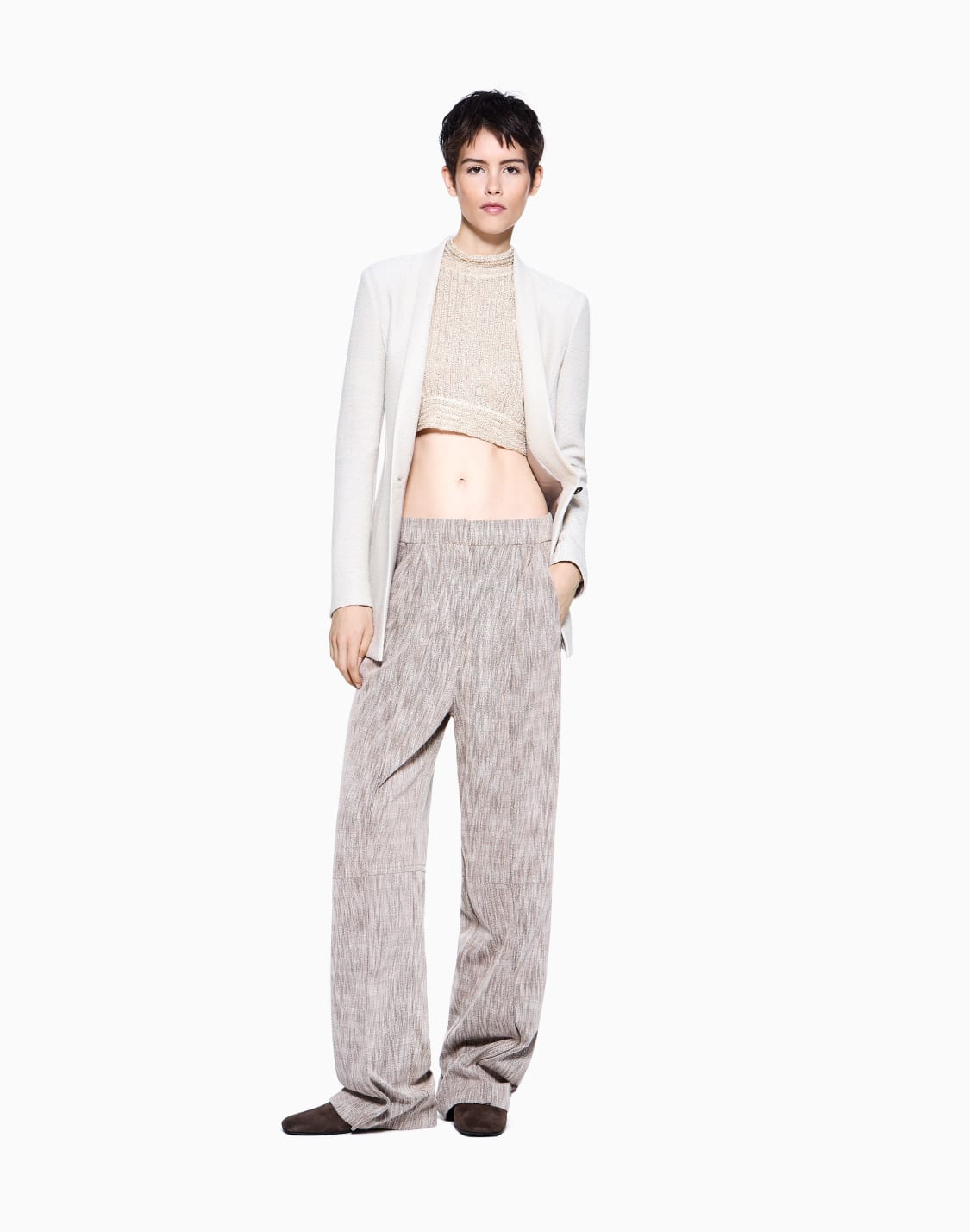 chaqueta-de-abotonadura-sencilla-de-punto-de-rafia-beige--giorgio-armani