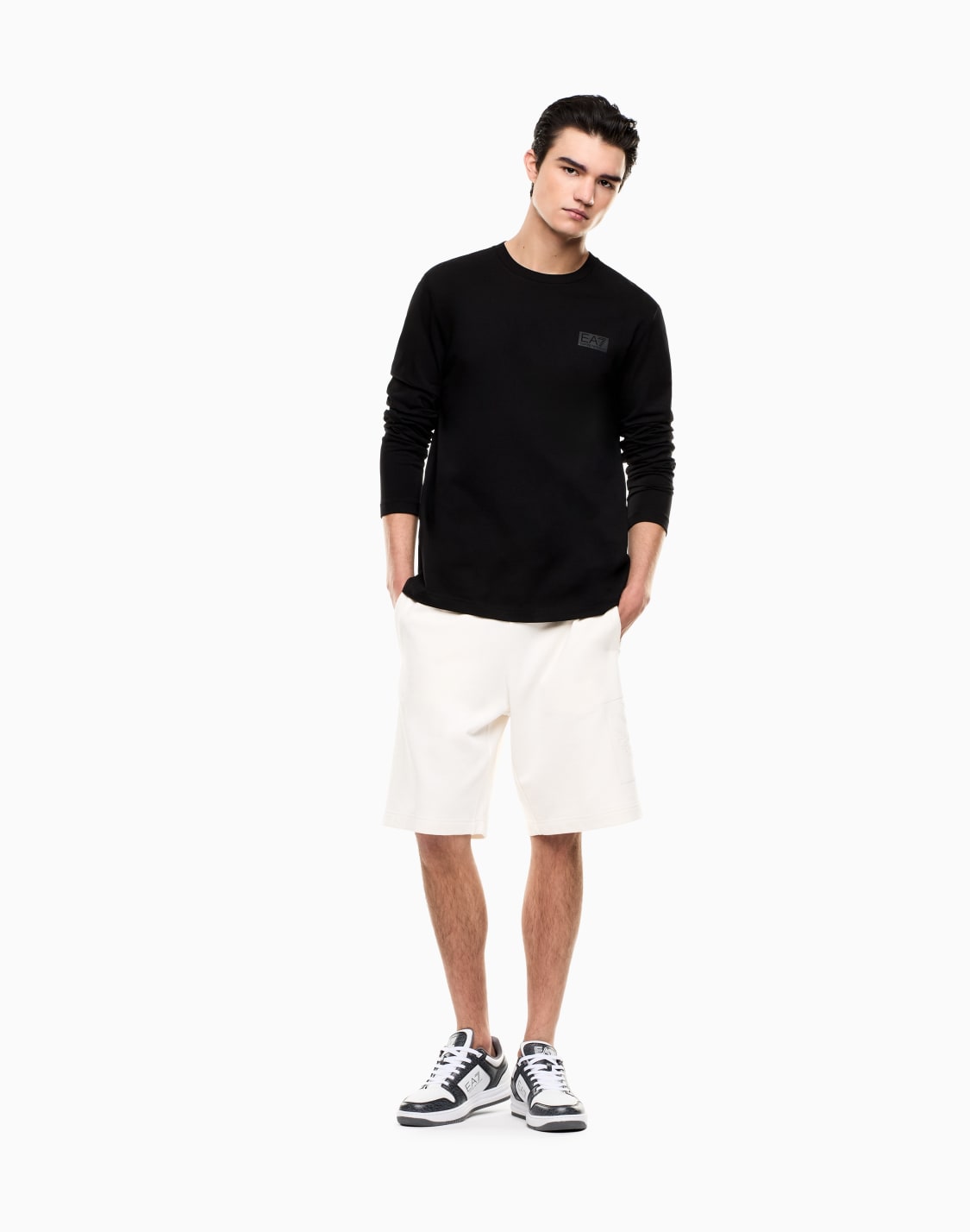 long-sleeves-t-shirts-black--ea7